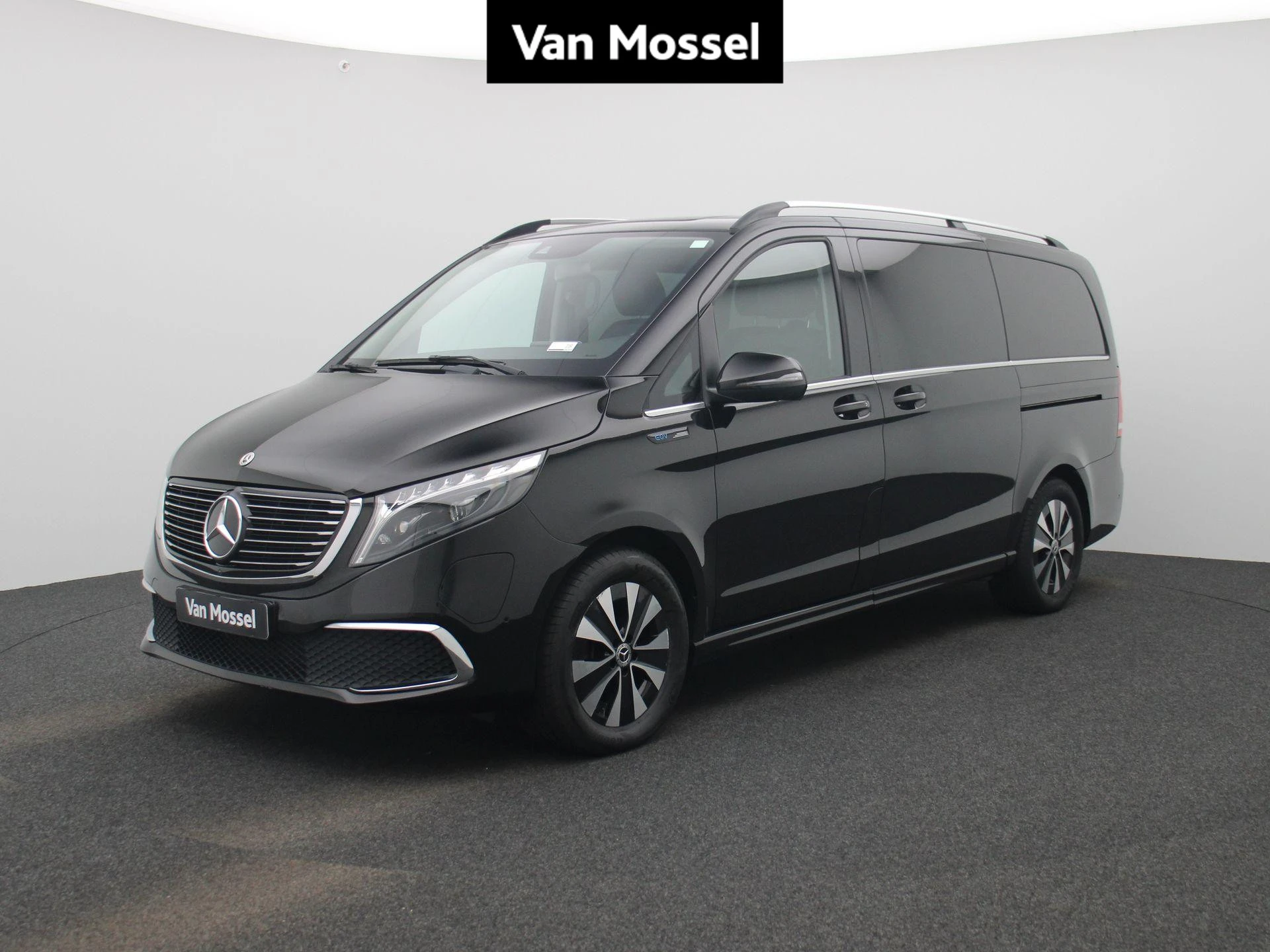 Mercedes-Benz-EQV-image-0