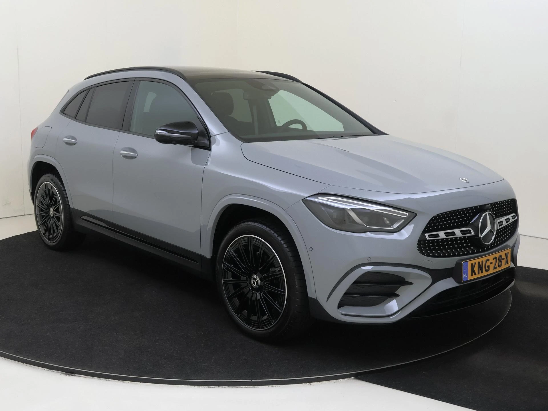 Mercedes-Benz GLA 250 e Business Solution AMG