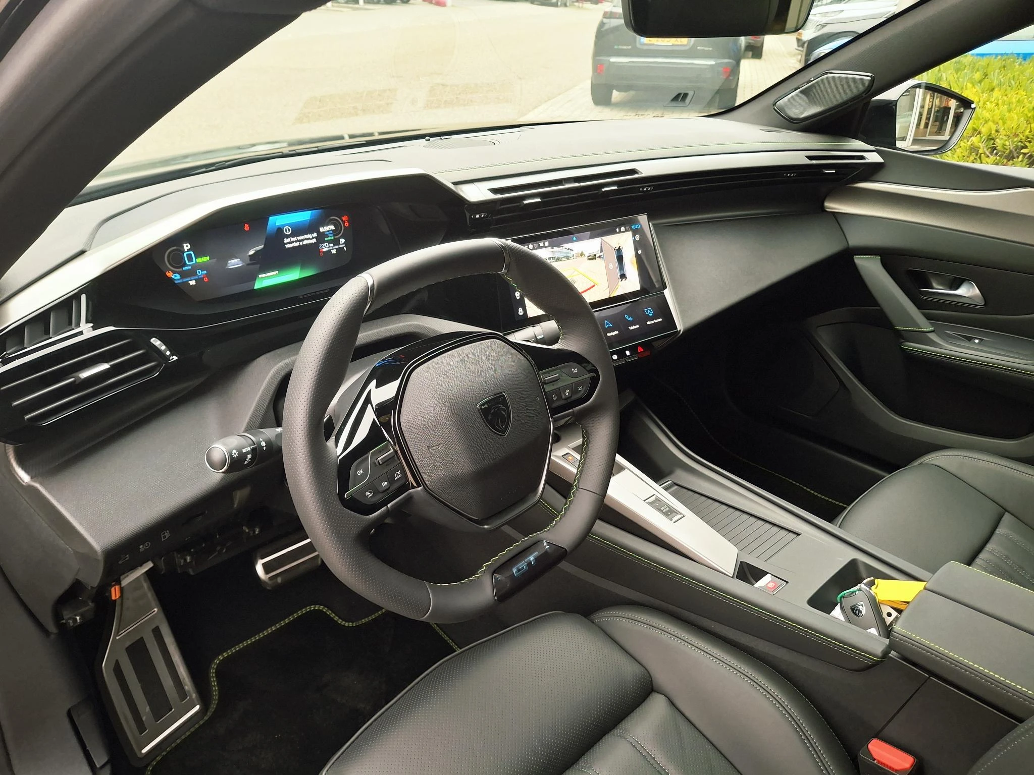 Peugeot-408-image-30