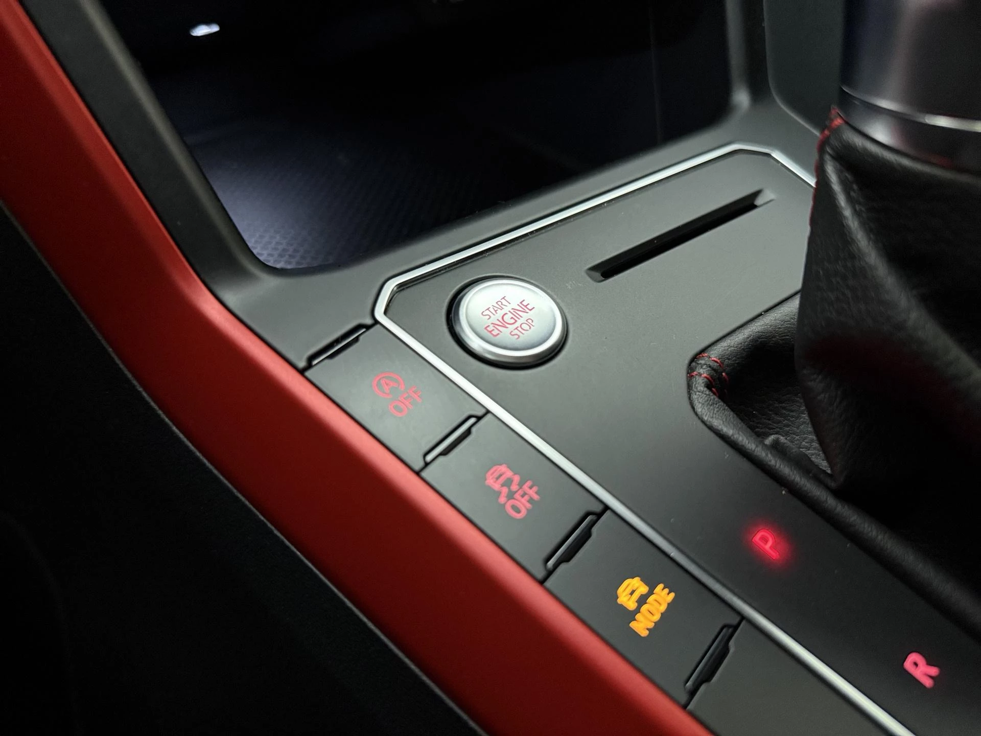Volkswagen-Polo-image-28