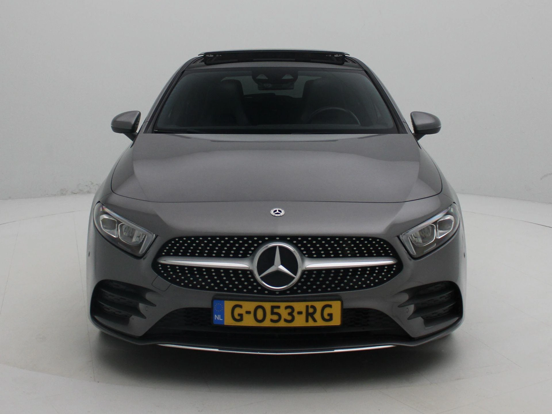 Mercedes-Benz-A-Klasse-image-3