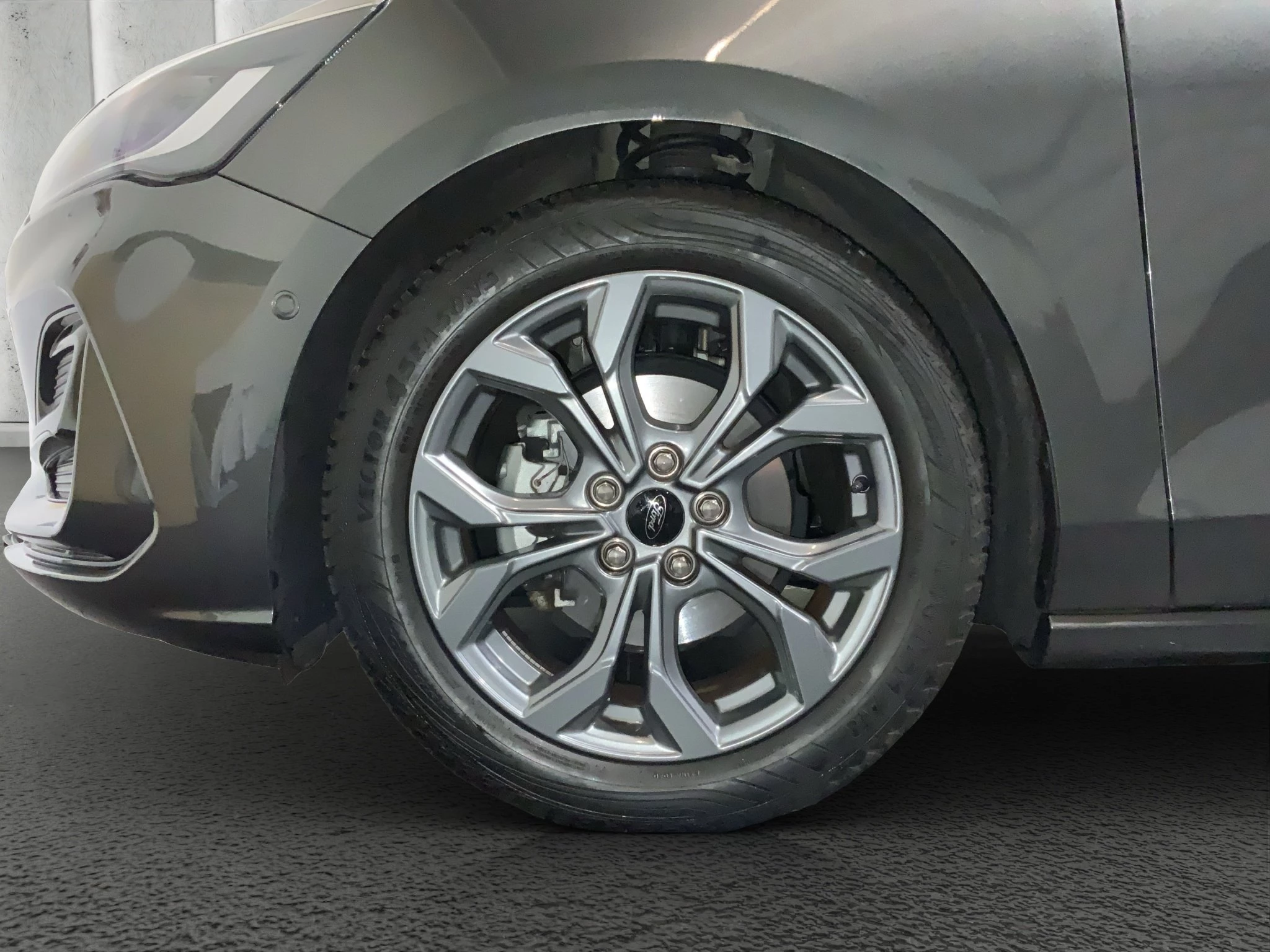 Ford Focus ST-Line X Turnier Aut.*AHK*ACC*HUD*KAM*NAVI*WINTER-PKT.