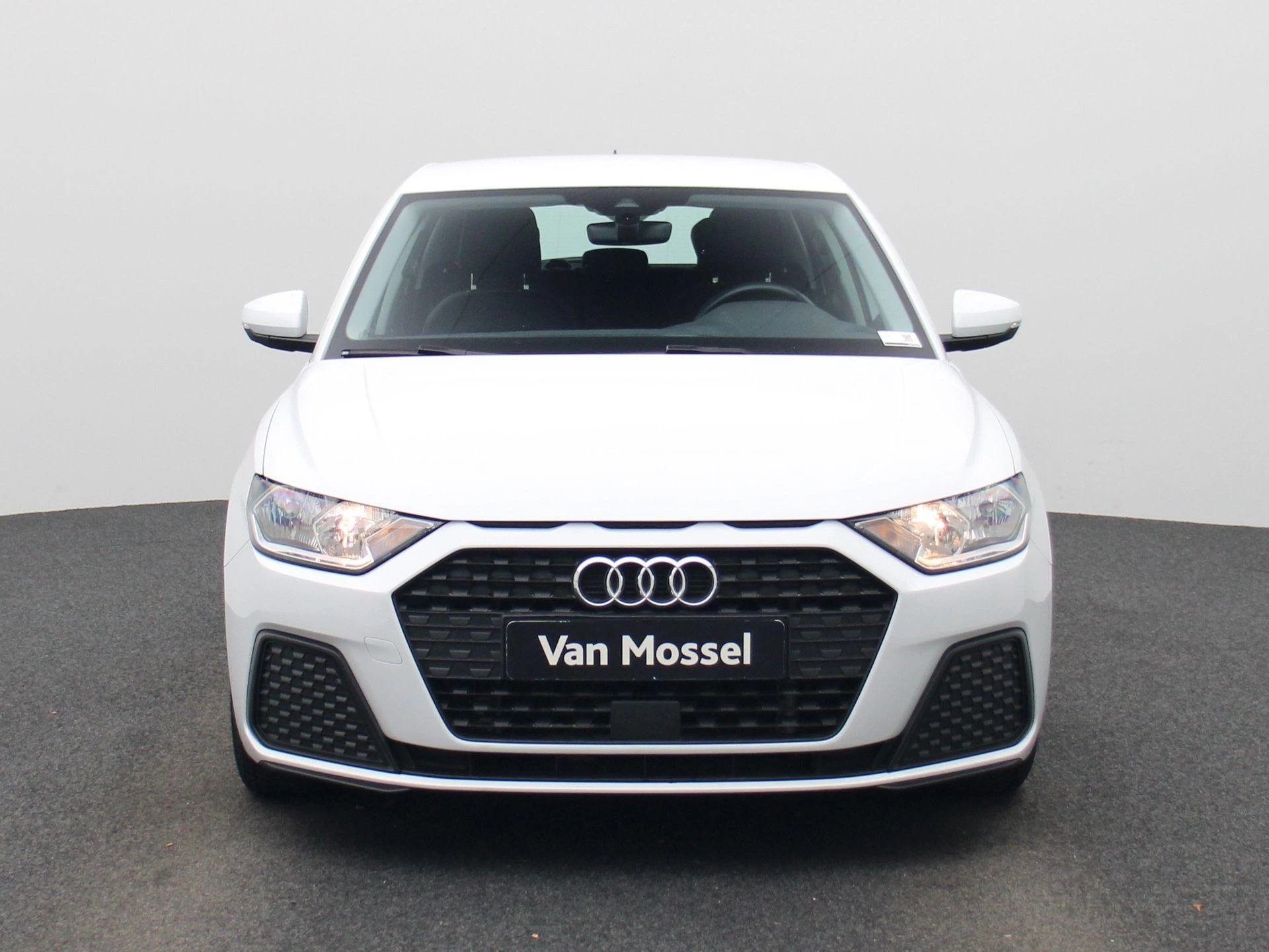 Audi-A1 Sportback-image-2