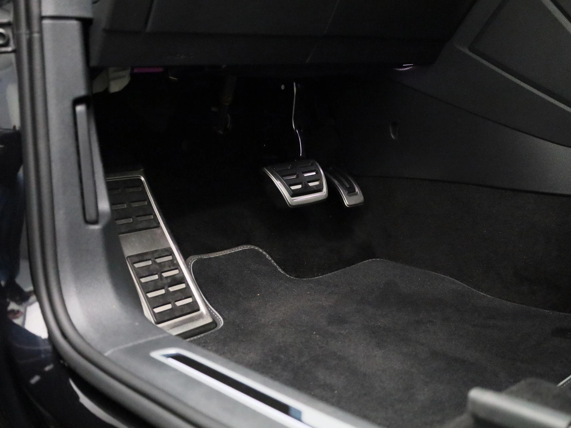 Volkswagen-Tiguan-image-38