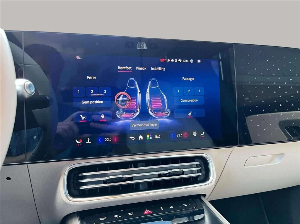 Mercedes-Benz-CLA-image-15