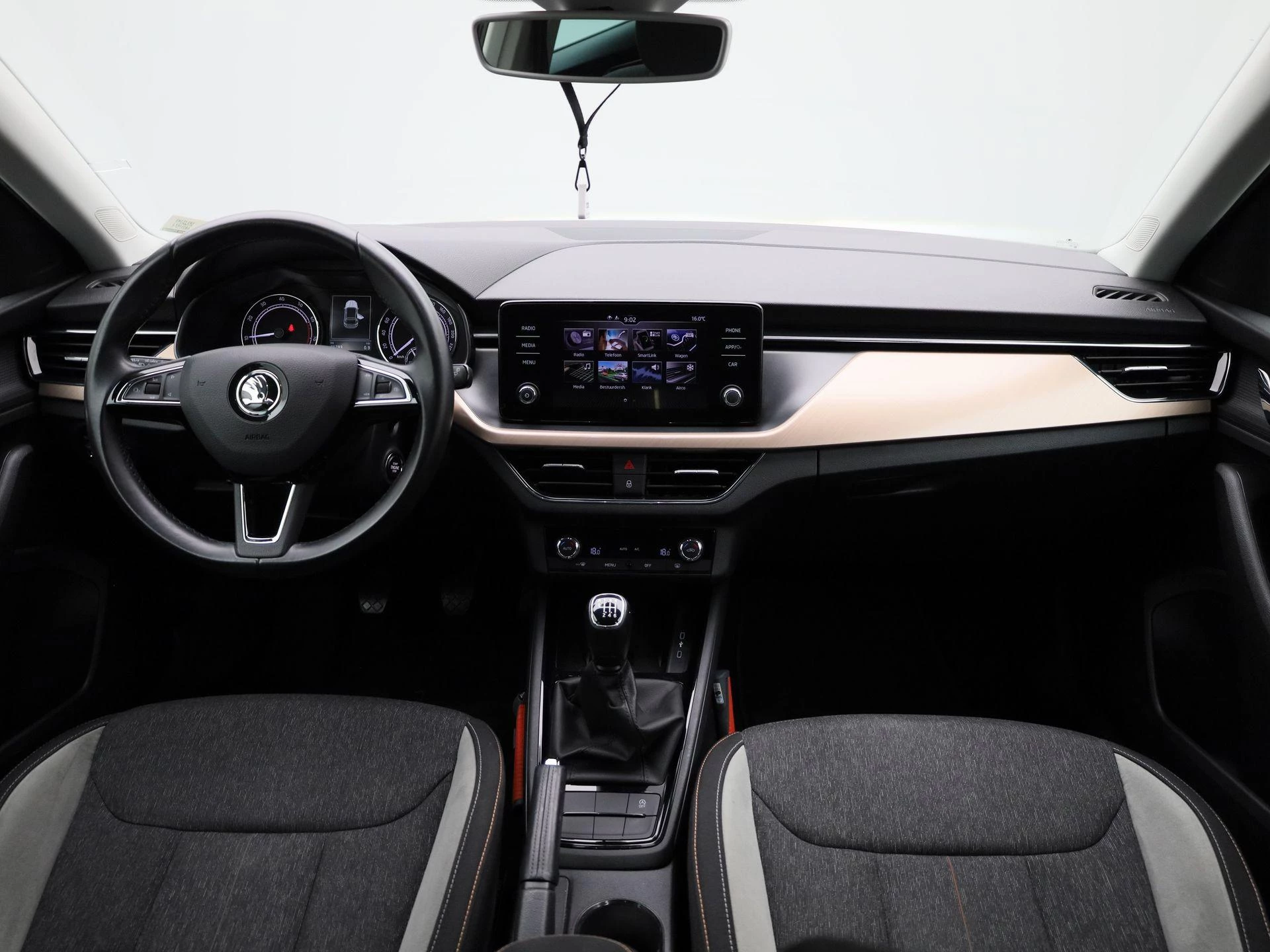Škoda-Scala-image-35