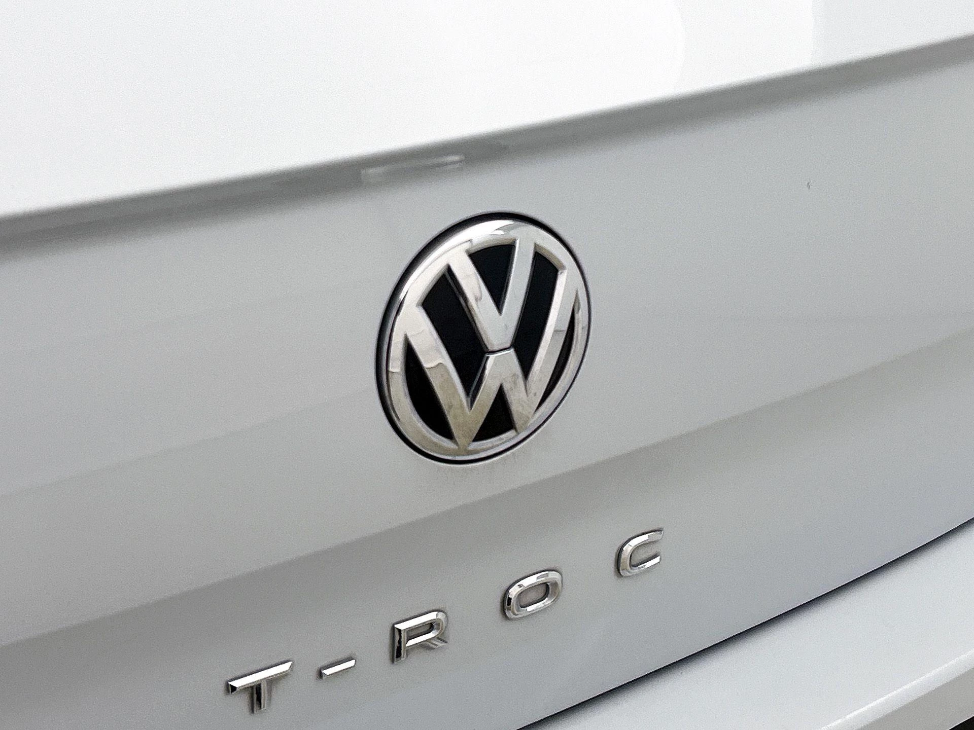 Volkswagen-T-Roc-image-26