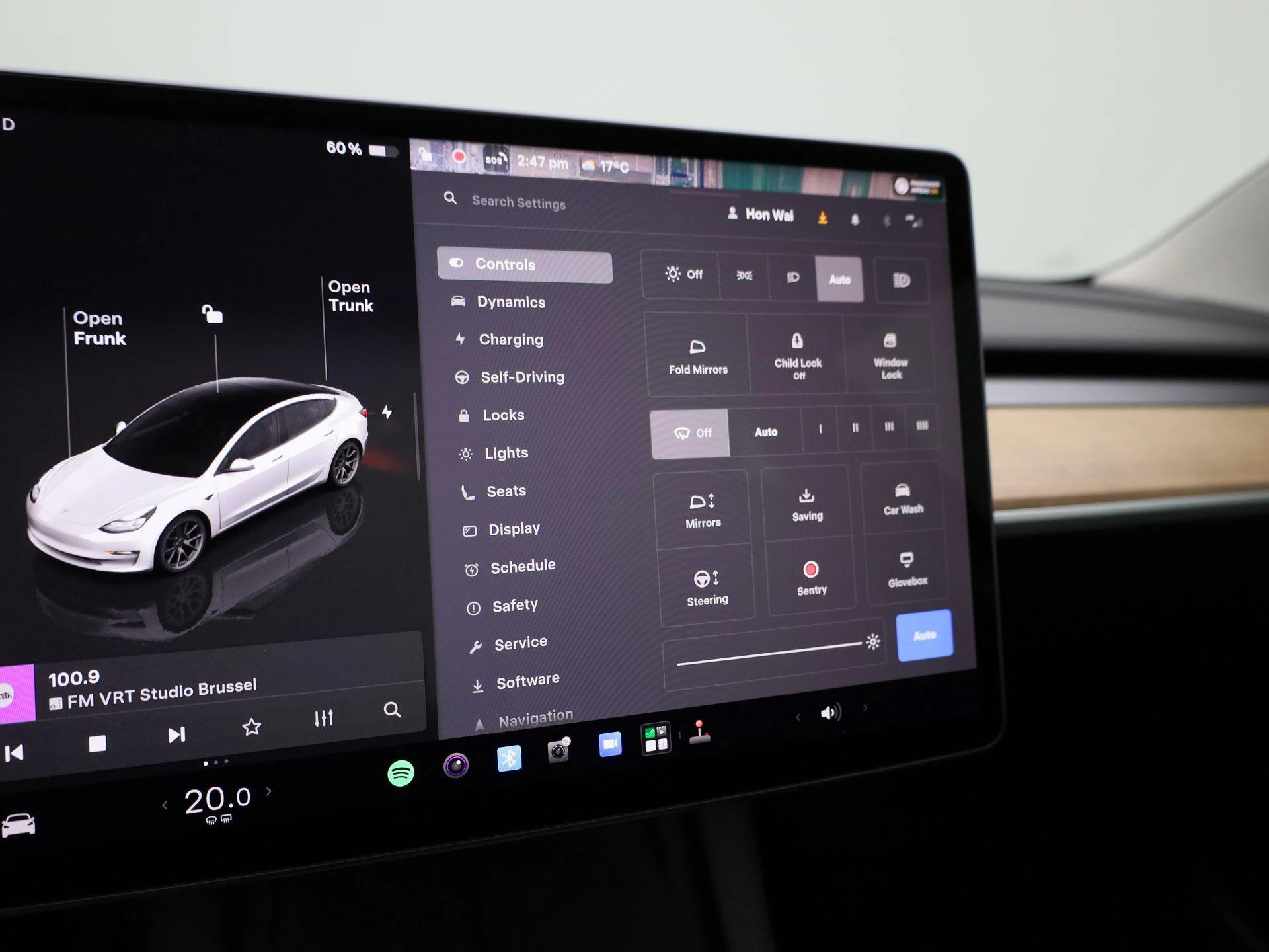Tesla-Model 3-image-16
