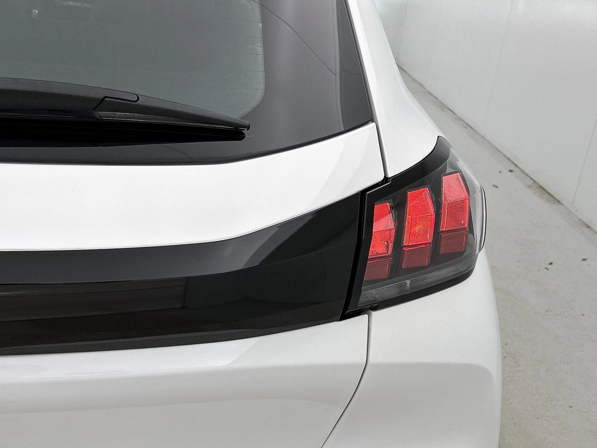 Peugeot-208-image-13