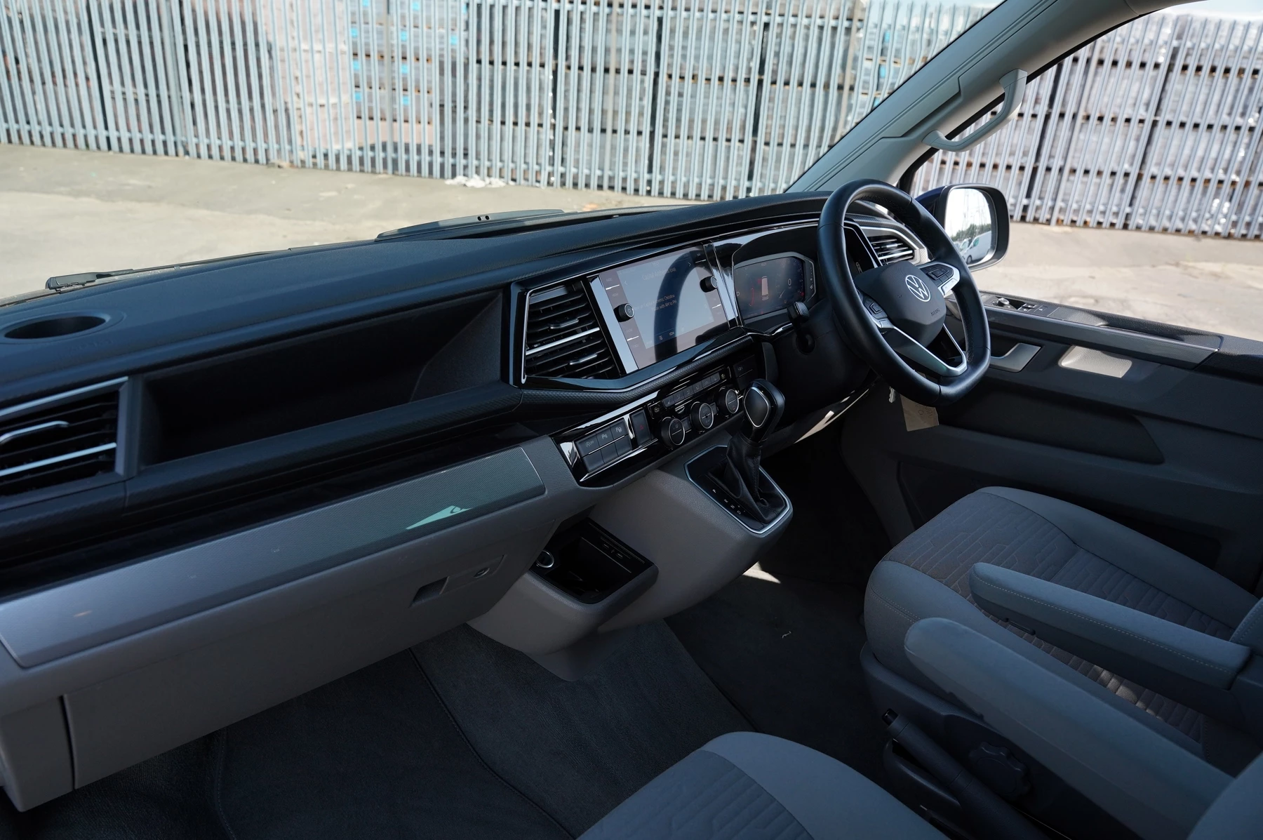 Volkswagen-California-image-1
