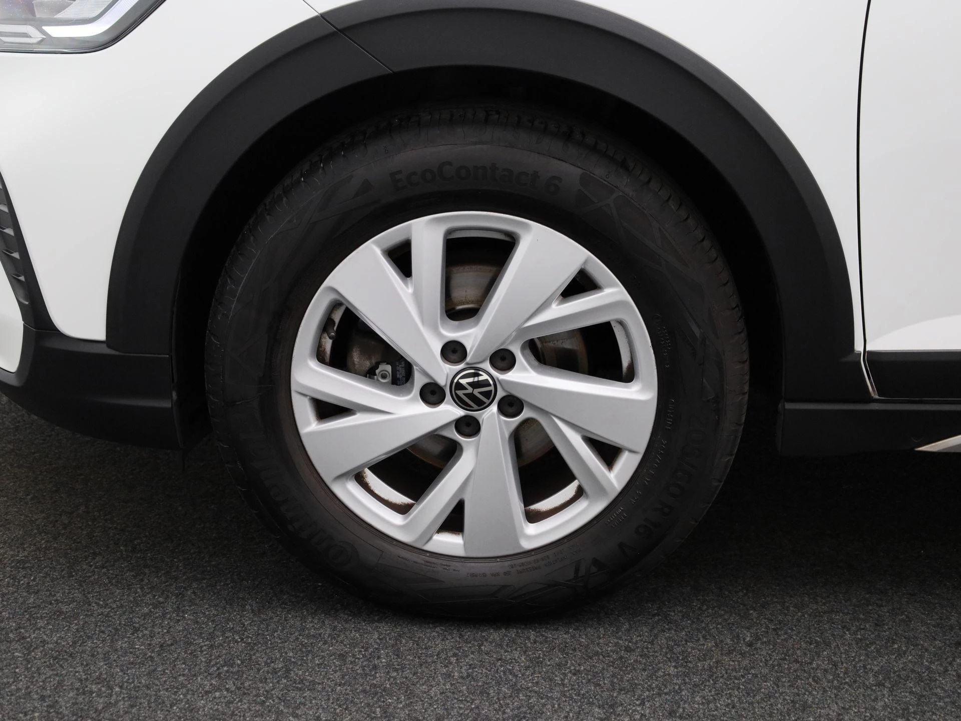 Volkswagen-Taigo-image-10