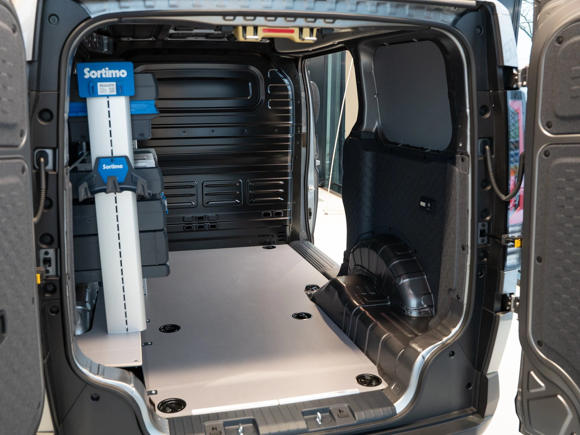Kia PV5 Cargo Elite 71.2 kWh L2H1 ACC LED SHZ LRHZ 360GRAD GJR WP