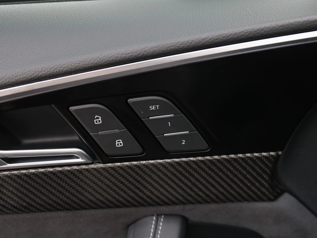 Audi RS4 Avant tiptronic