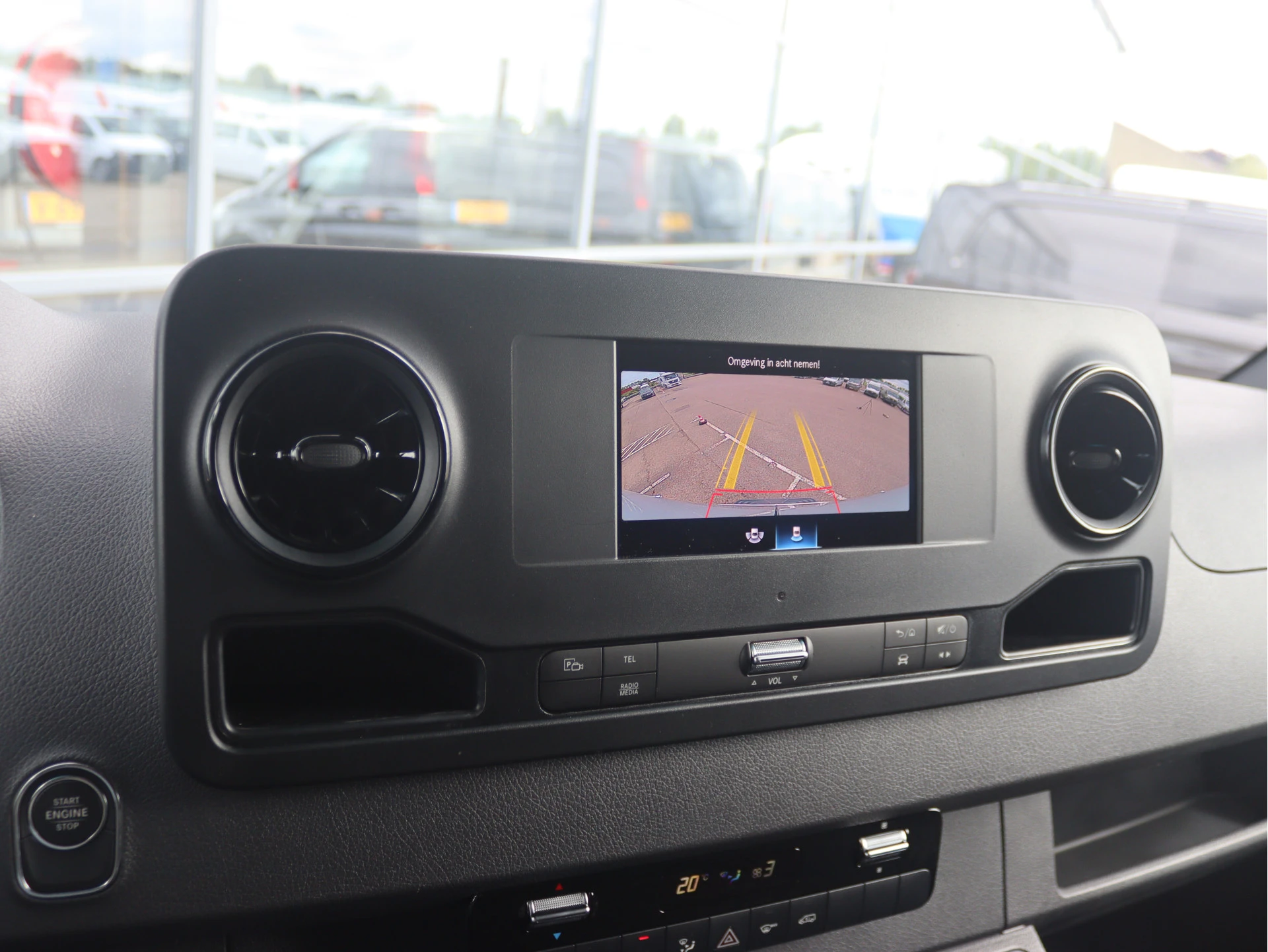 Mercedes-Benz-Sprinter-image-9