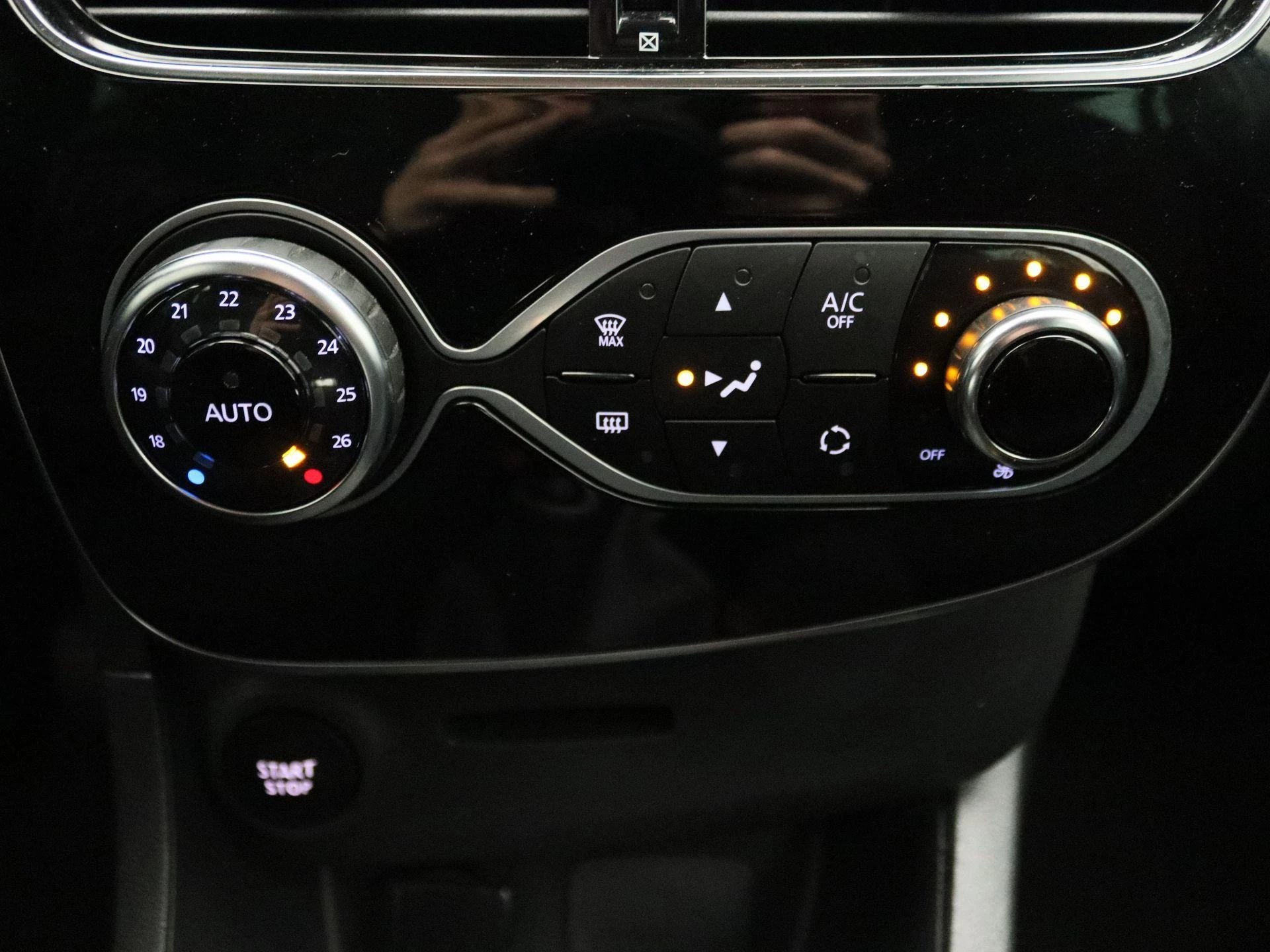 Renault-Clio-image-9