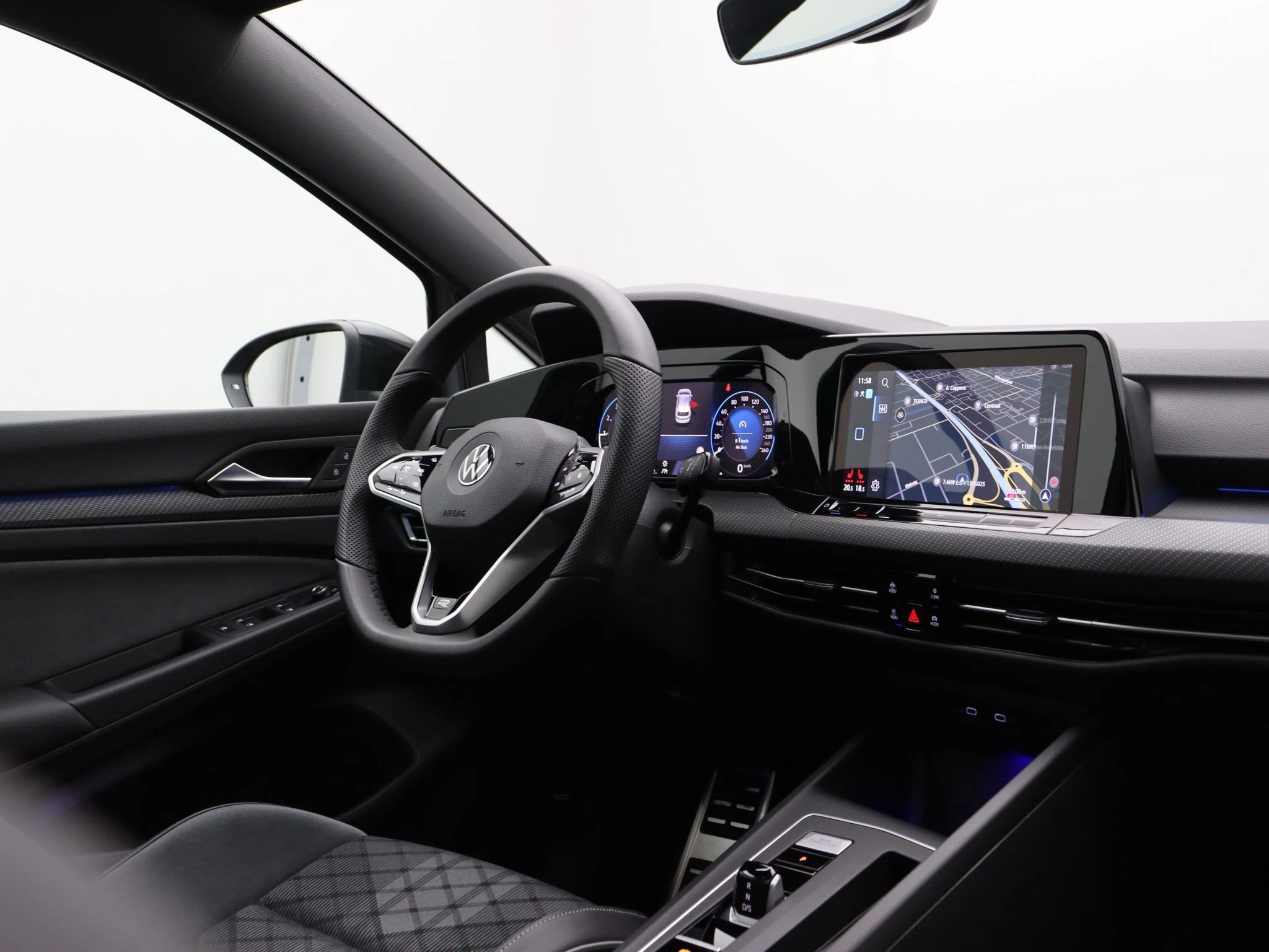 Volkswagen-Golf-image-30