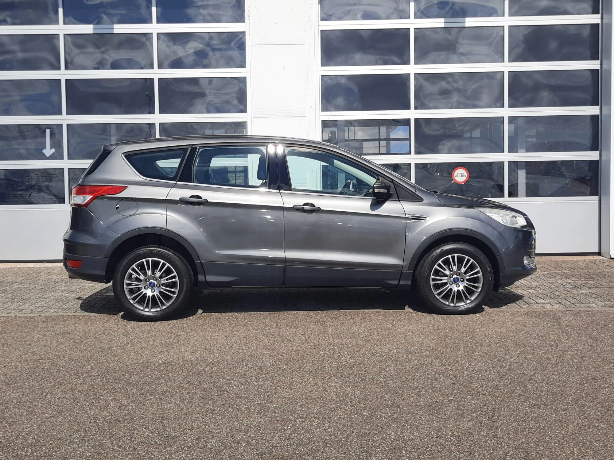 Ford-Kuga-image-4