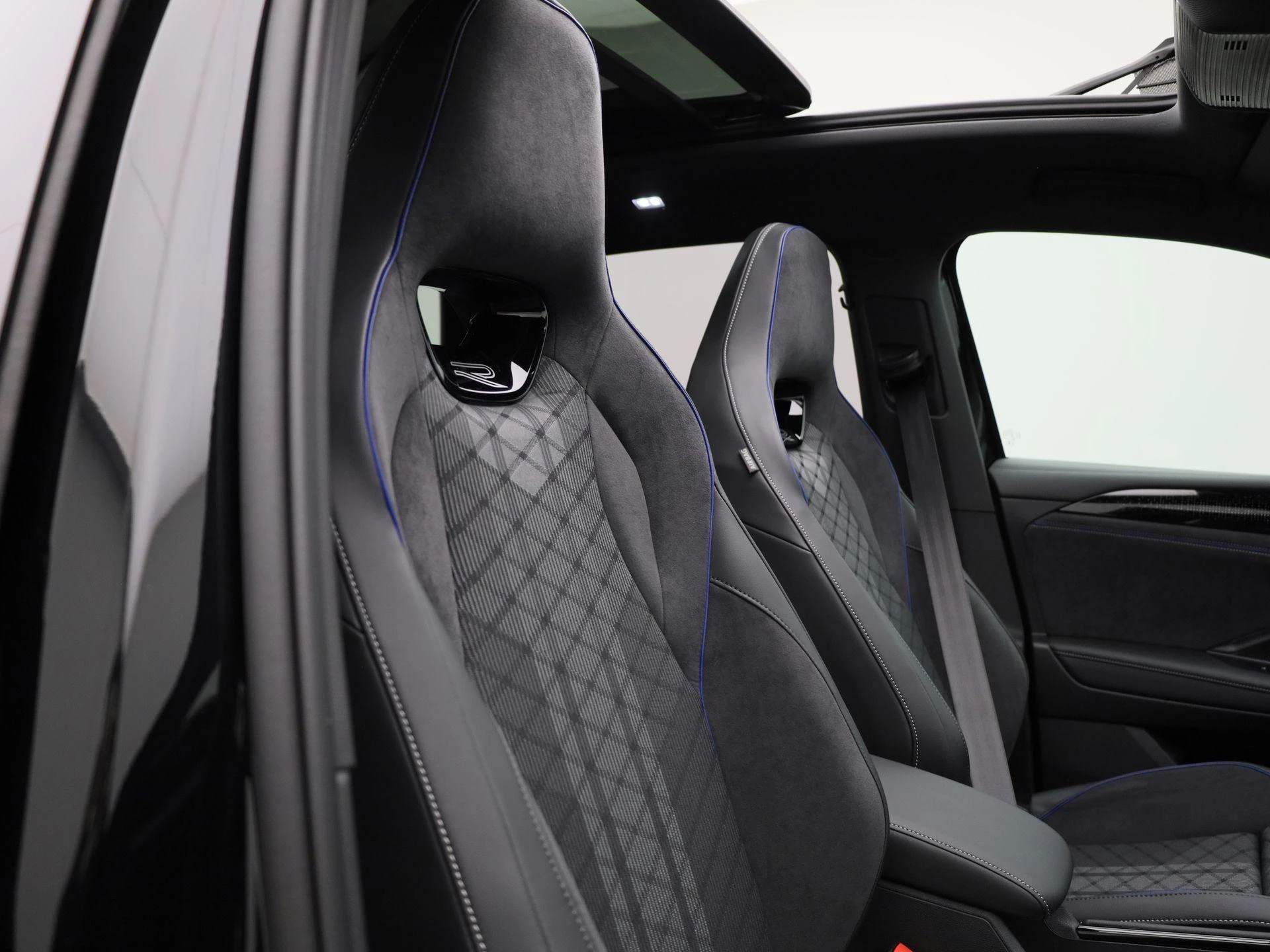Volkswagen-Tiguan-image-42