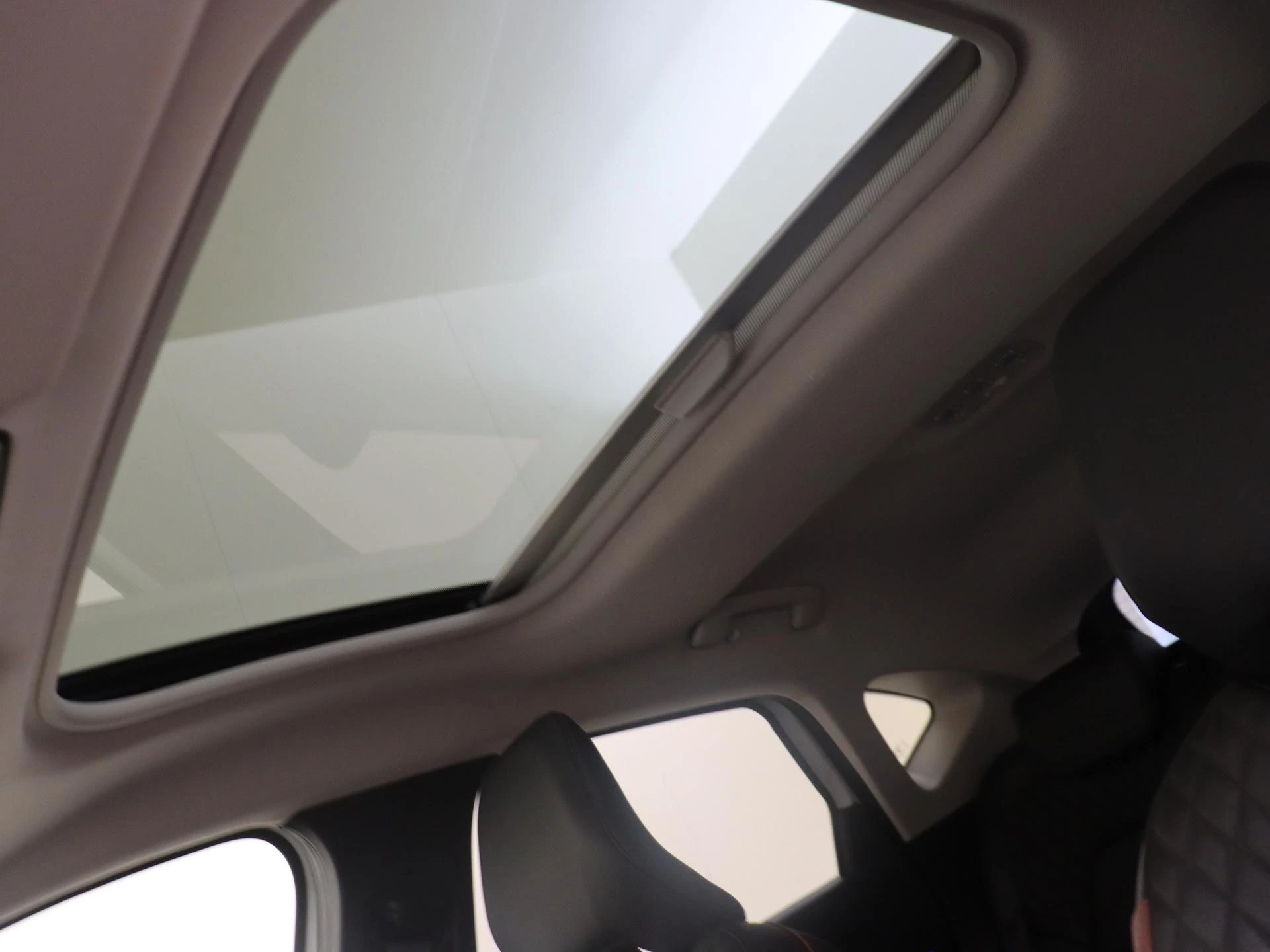 Renault Captur 1.3 TCe 155 Initiale Paris