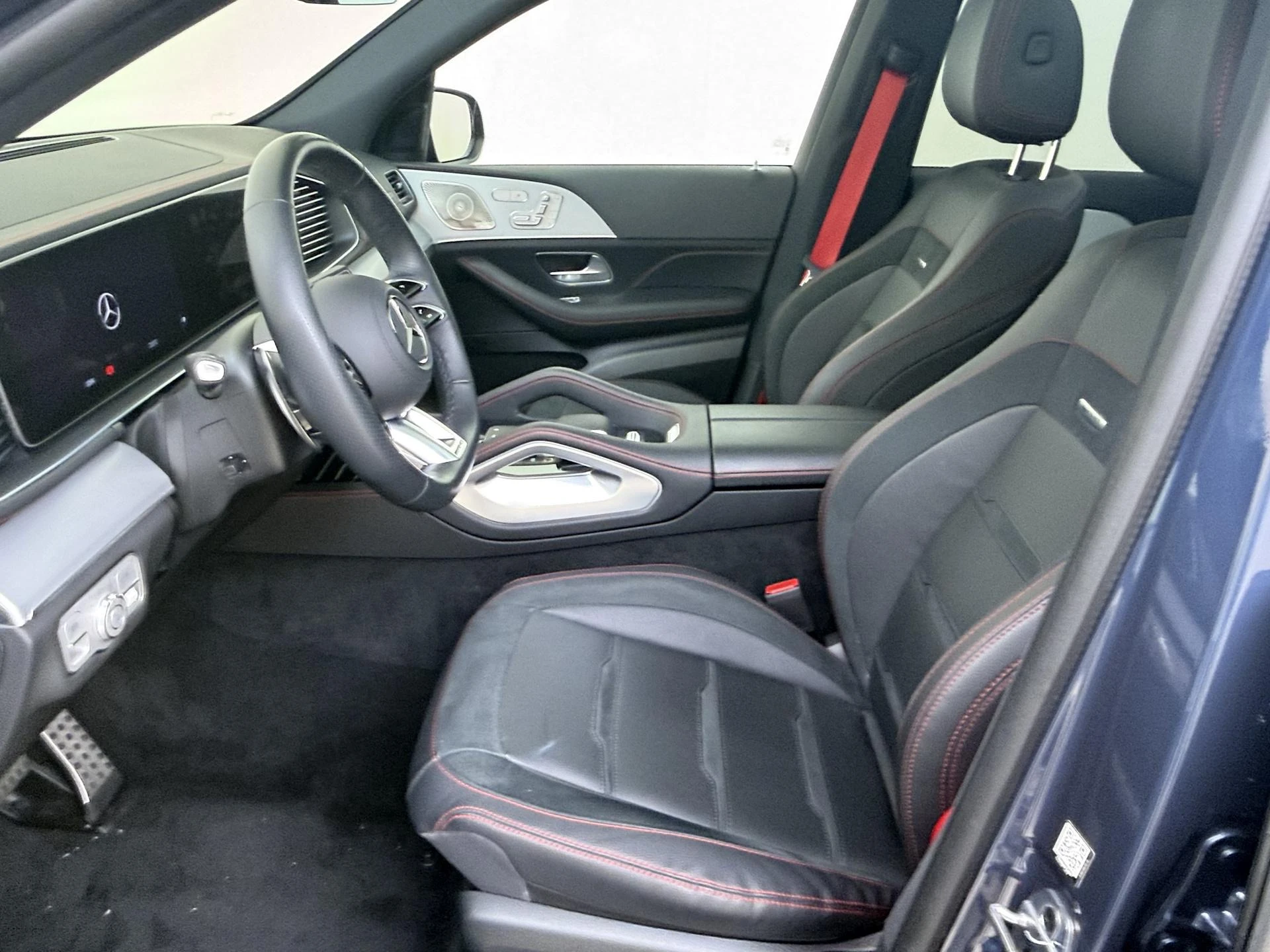 Mercedes-Benz-GLE-image-14