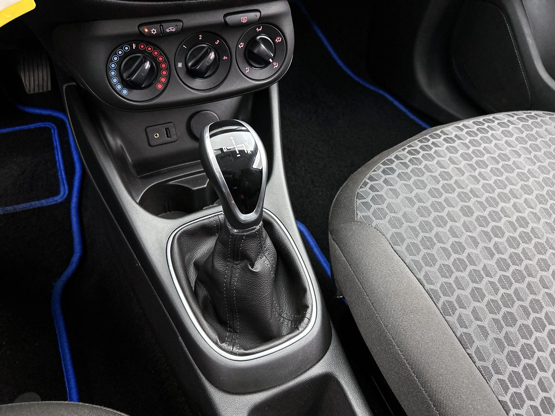 Opel-Corsa-image-24