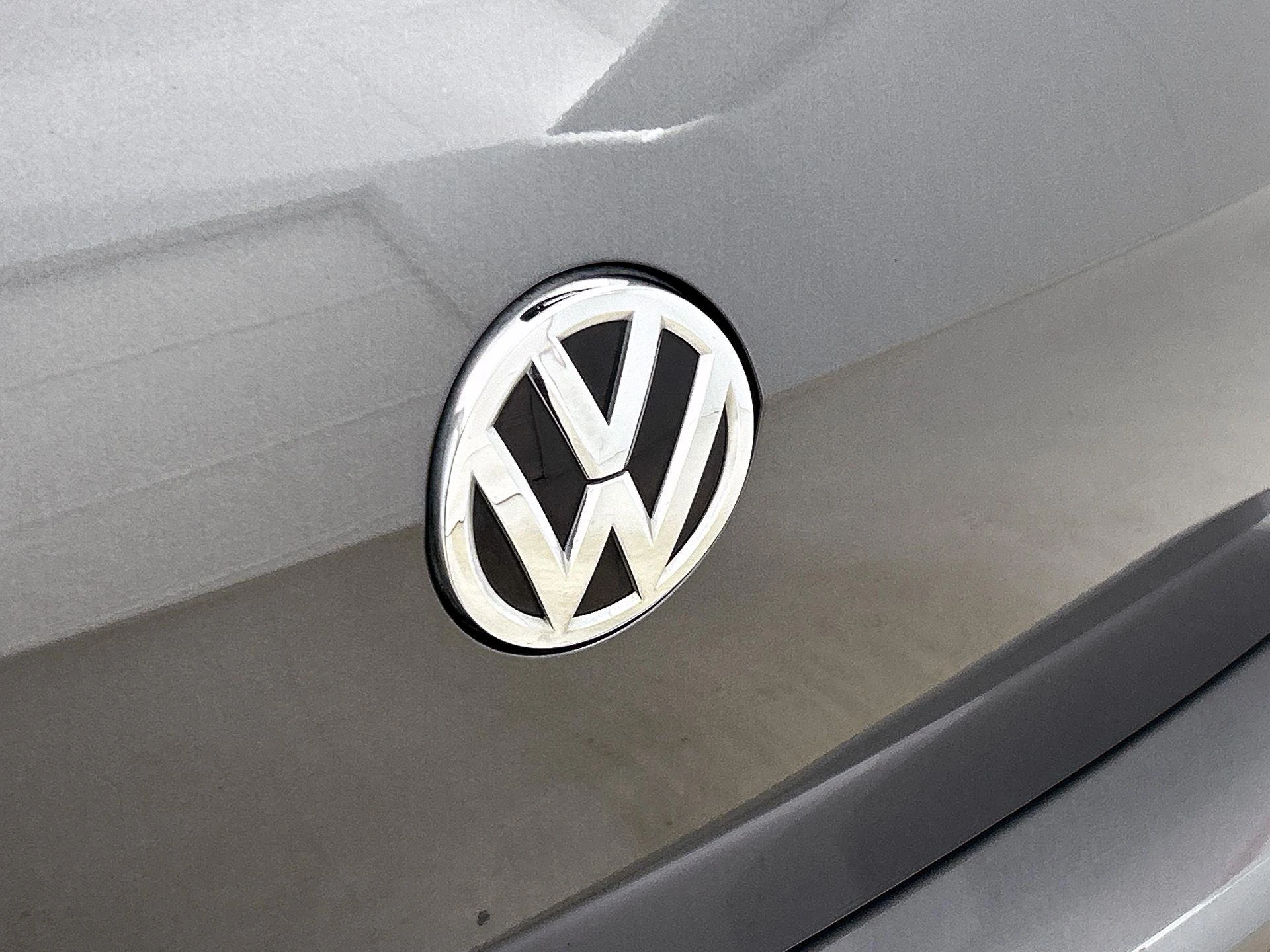 Volkswagen-Golf-image-12