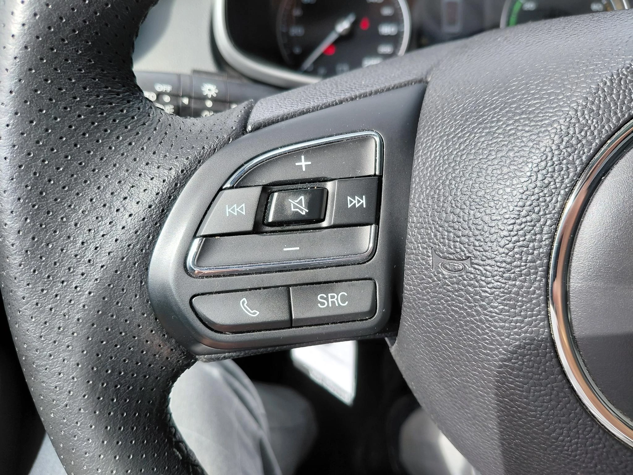 MG-ZS EV-image-22