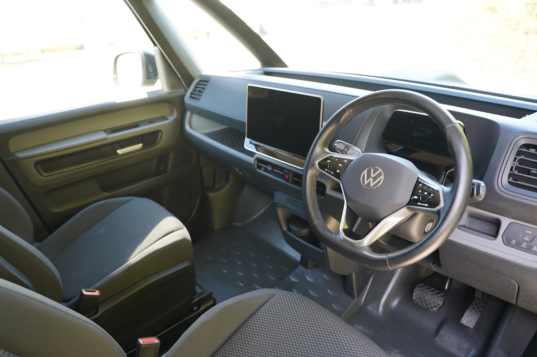 Volkswagen-ID. Buzz-image-5