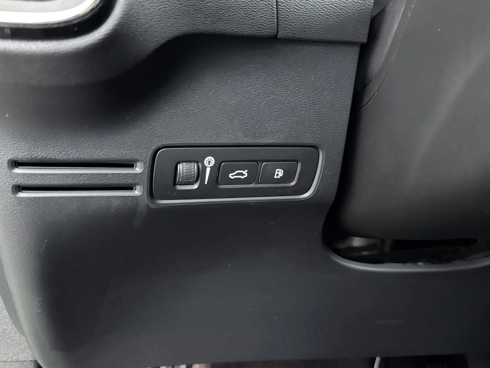 Volvo XC40 1.5 T5 Recharge Plus Dark