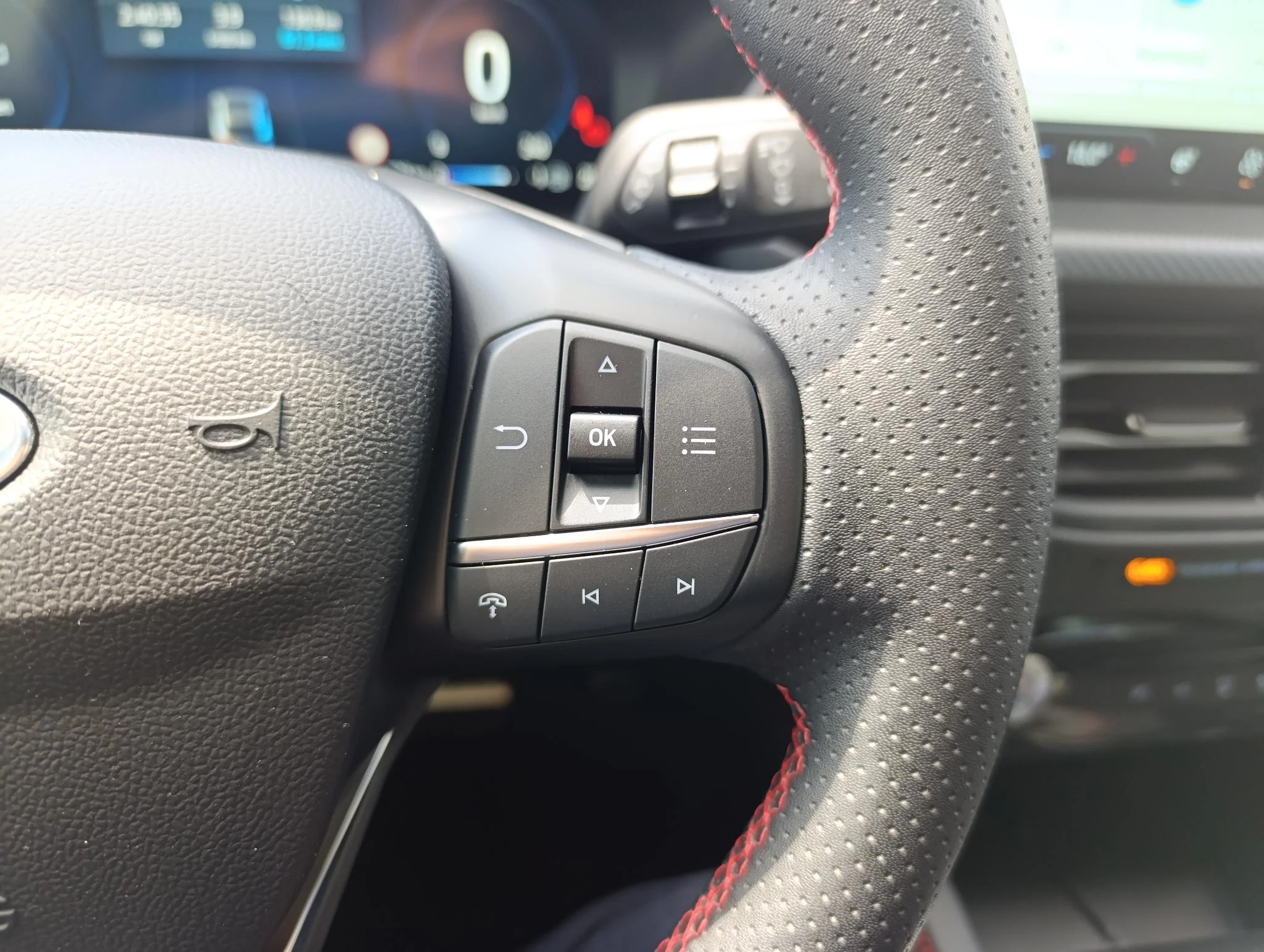 Ford-Kuga-image-25