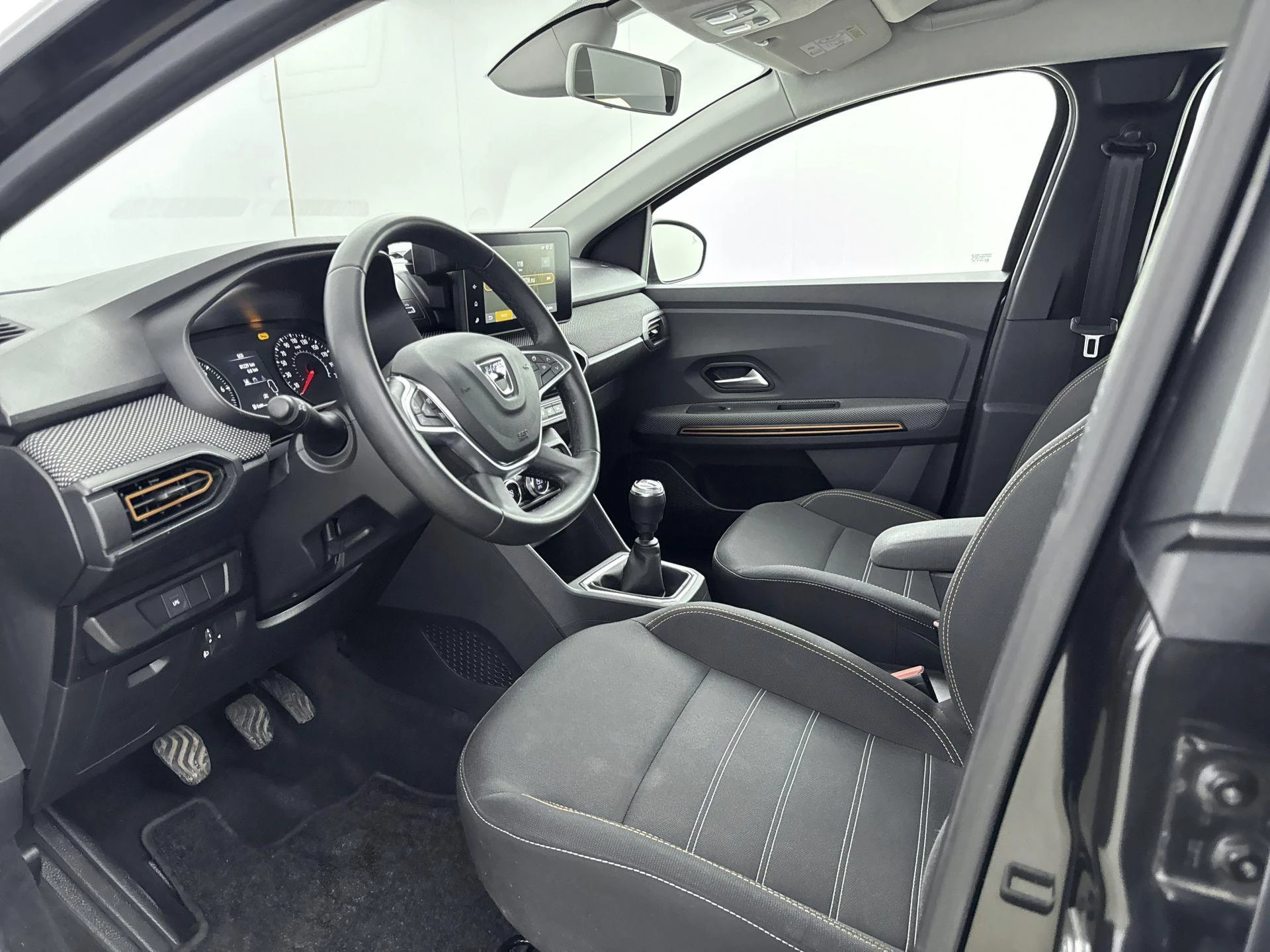 Dacia-Sandero Stepway-image-17