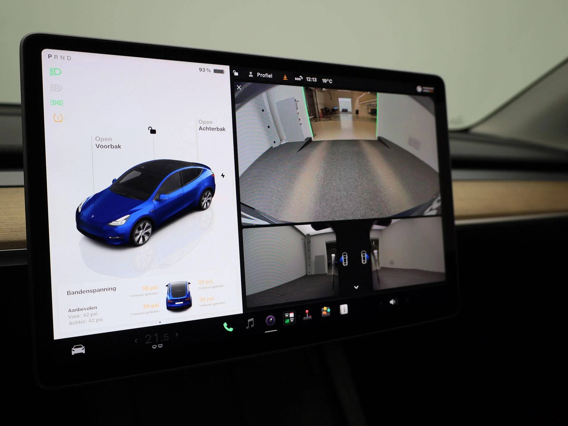 Tesla-Model Y-image-17