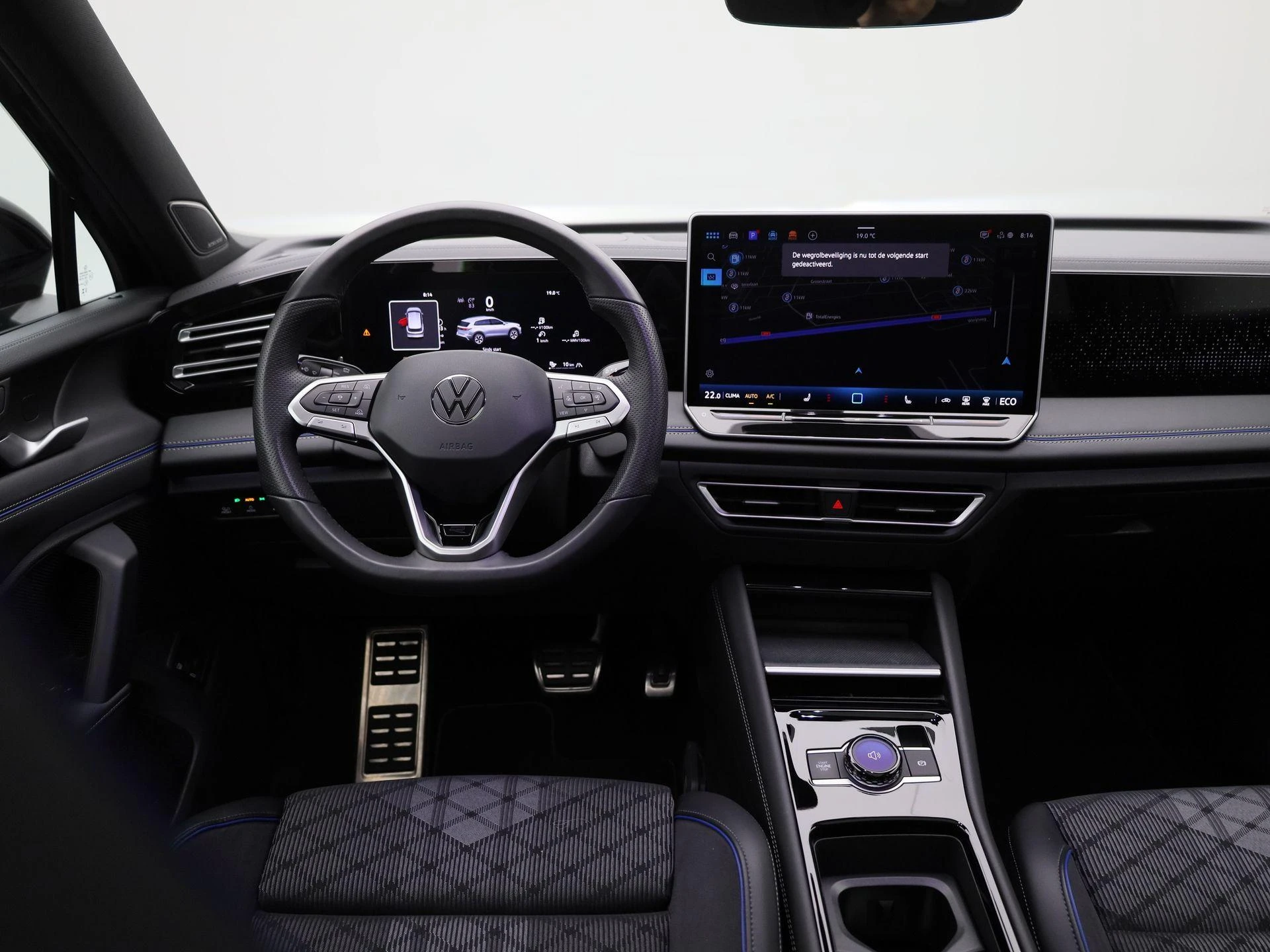 Volkswagen-Tiguan-image-6