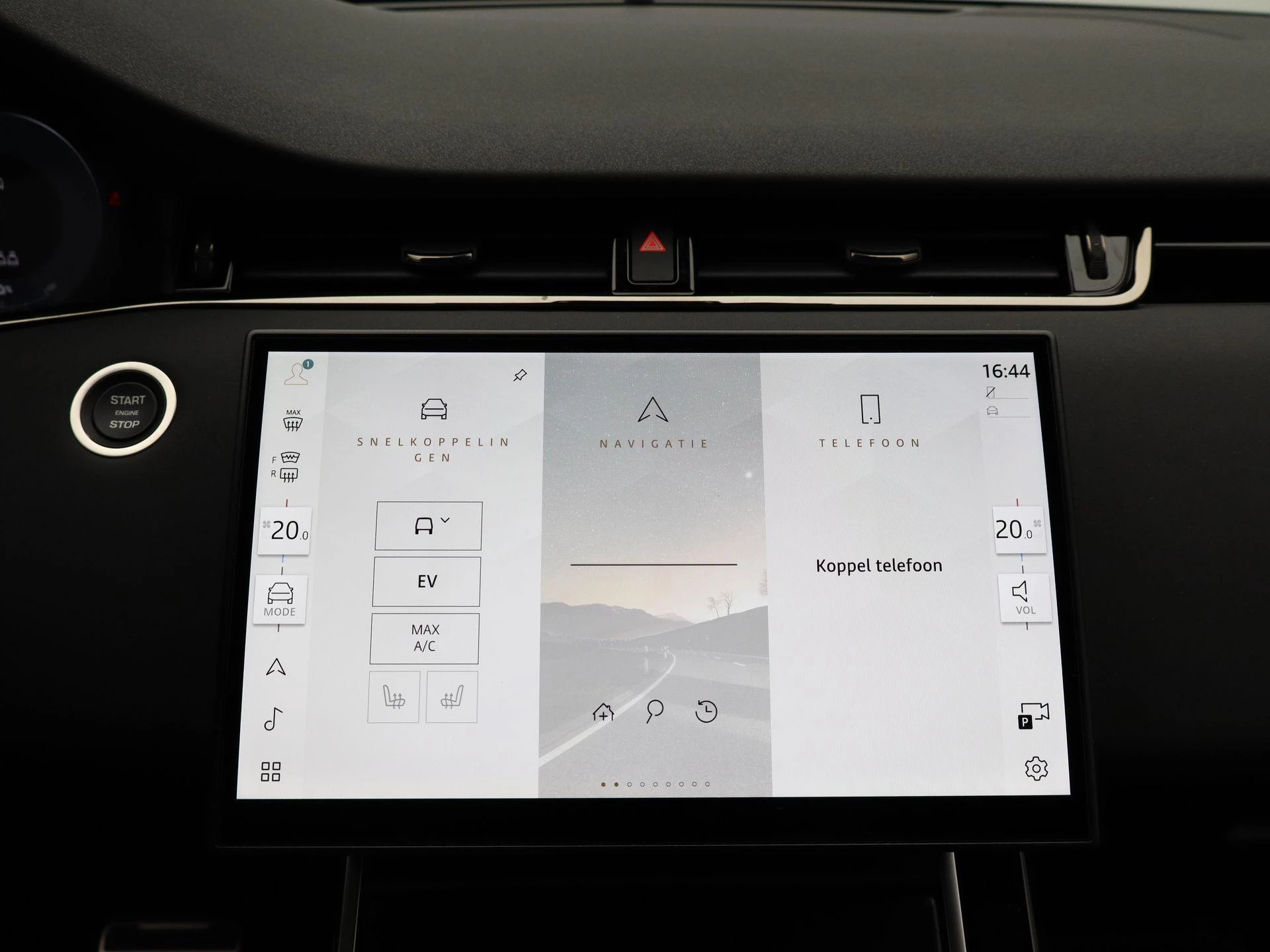 Land Rover-Range Rover Evoque-image-15