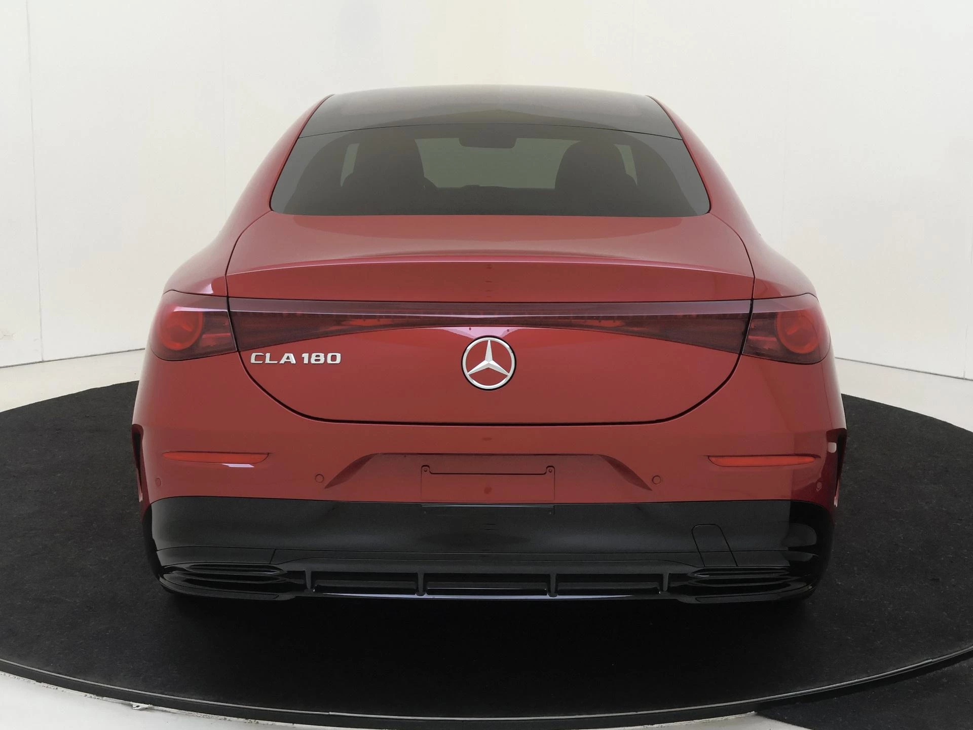 Mercedes-Benz-CLA-image-6