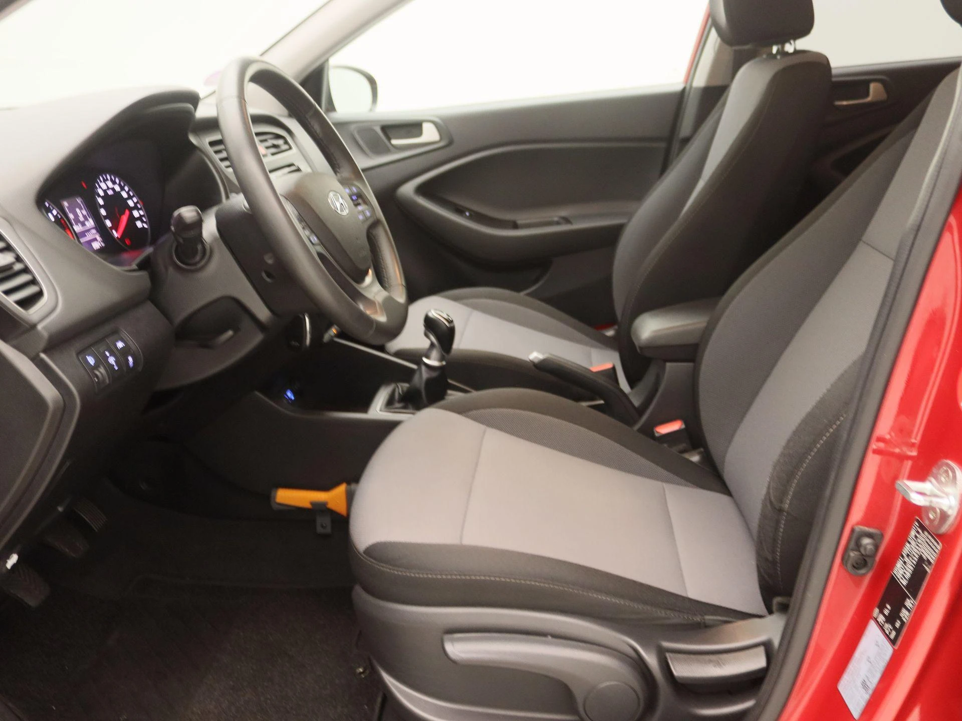 Hyundai-i20-image-11