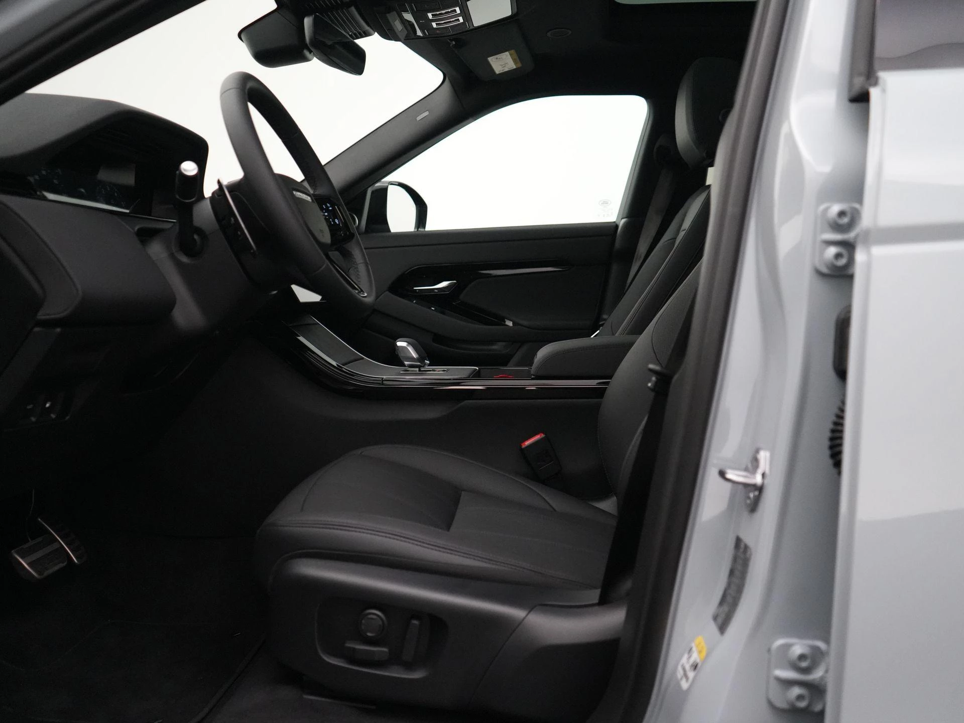 Land Rover-Range Rover Evoque-image-36