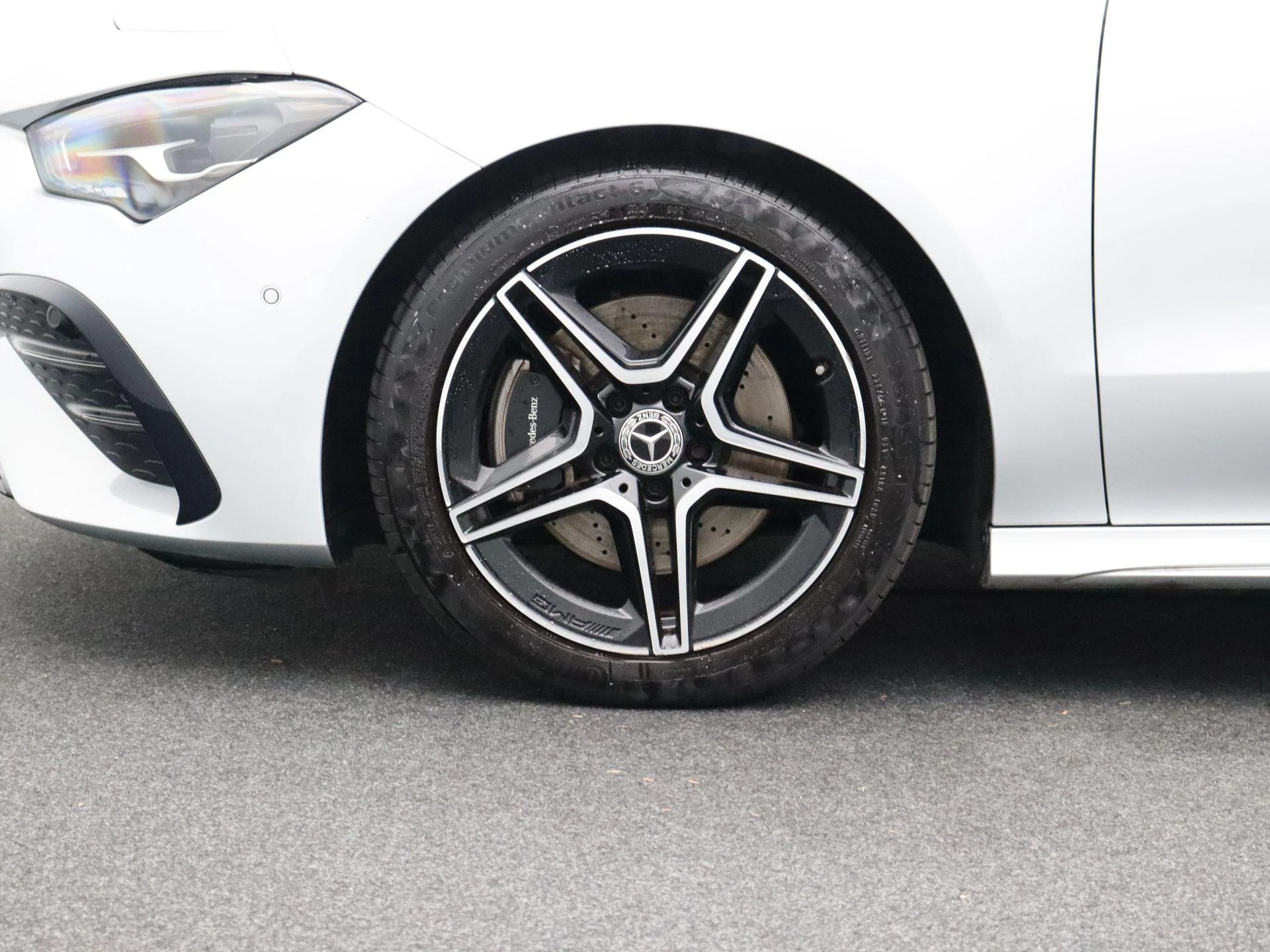 Mercedes-Benz-CLA-image-6