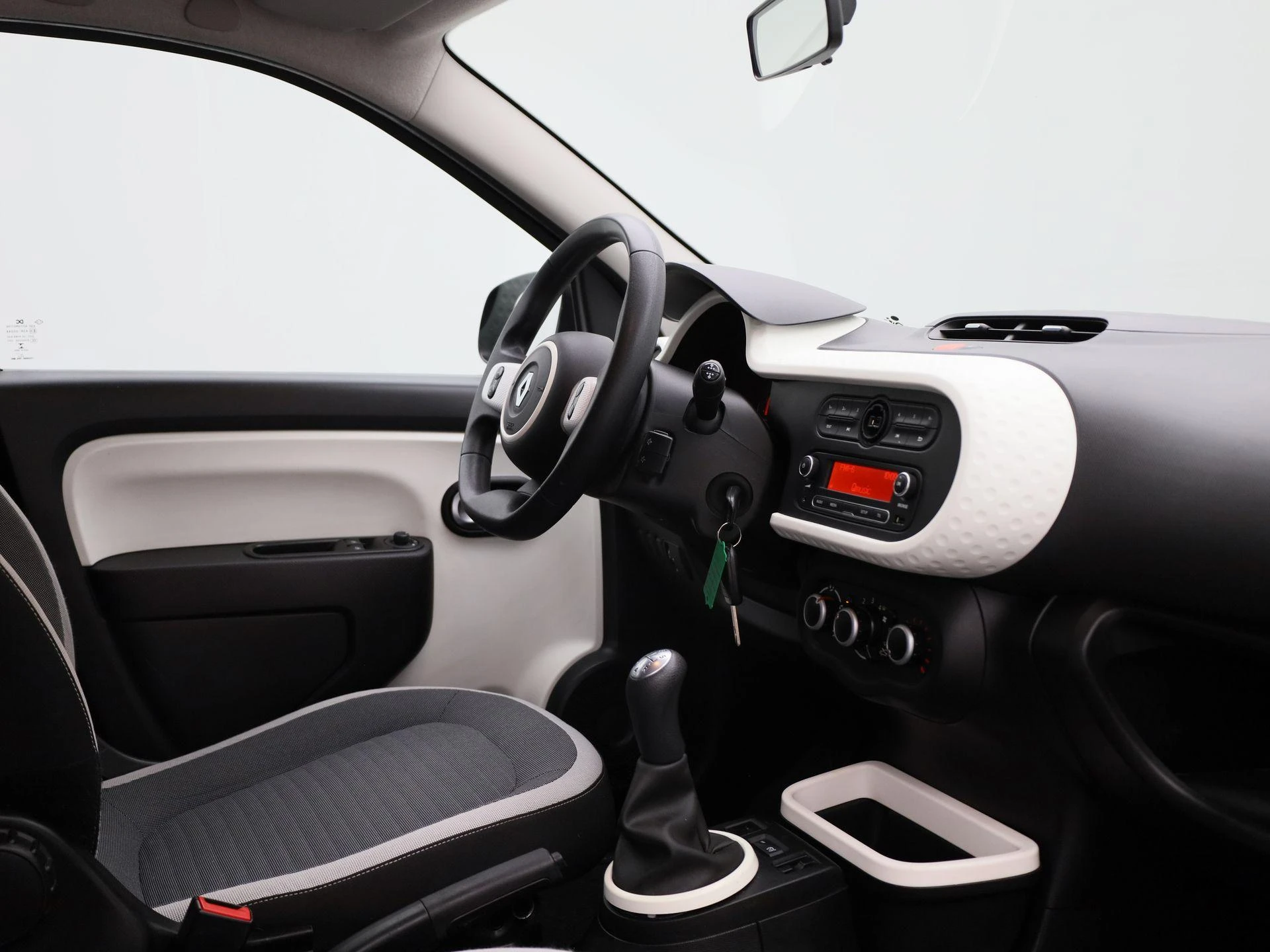 Renault-Twingo-image-26