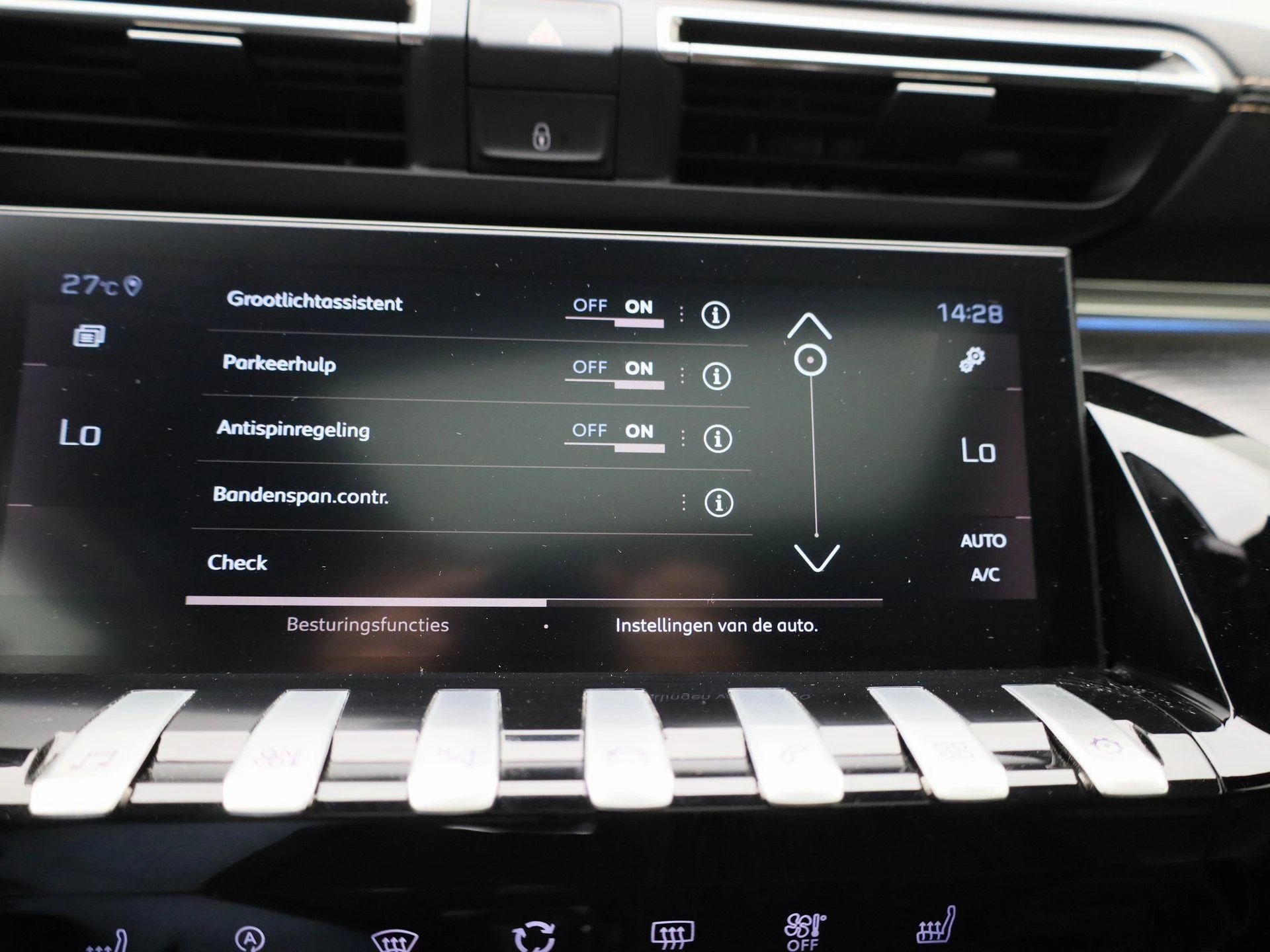 Peugeot-508-image-26