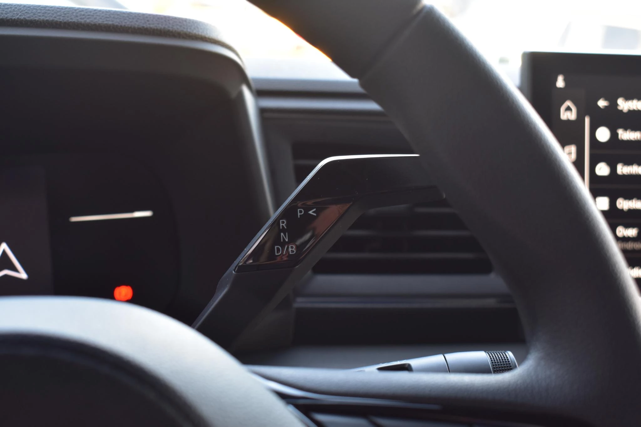 Nissan-Interstar-image-27