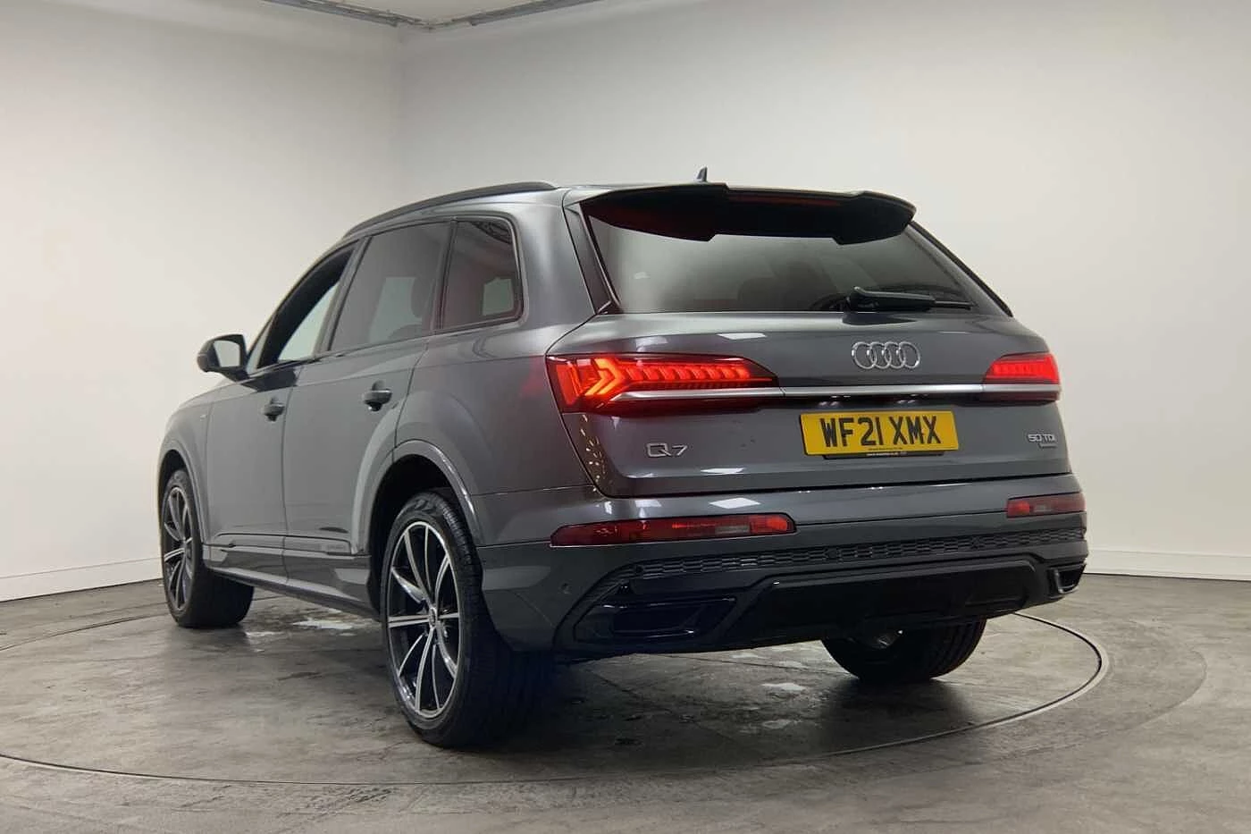 Audi-Q7-image-2