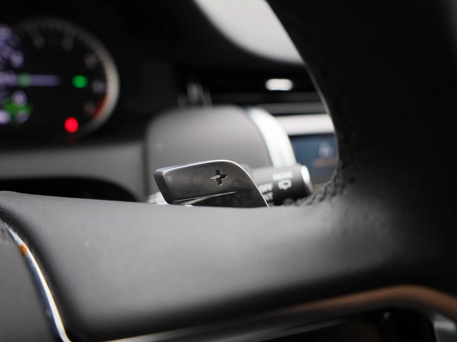 Land Rover-Discovery Sport-image-21