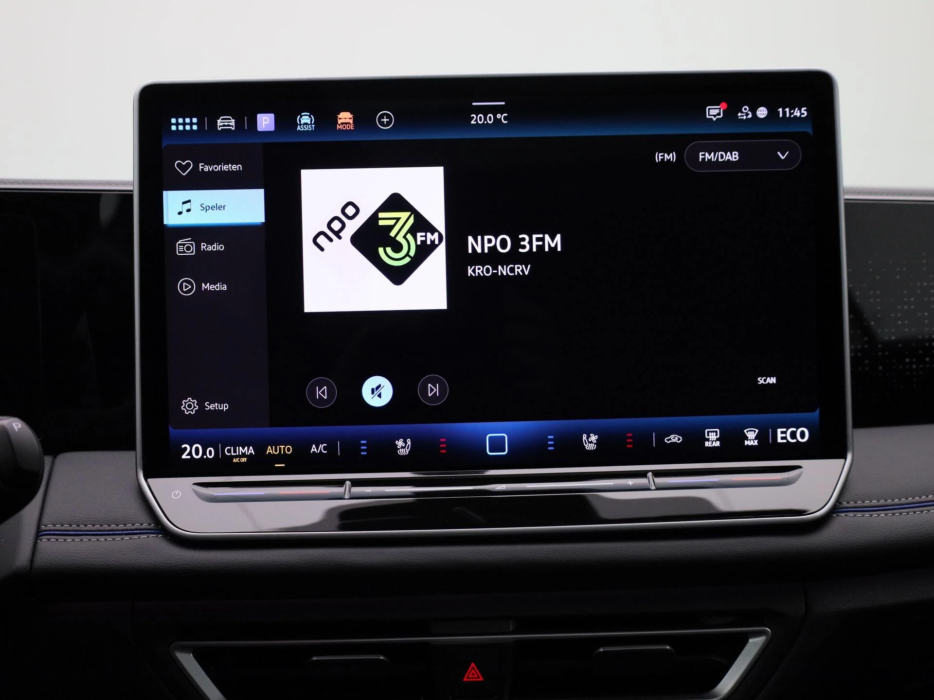 Volkswagen-Tiguan-image-19