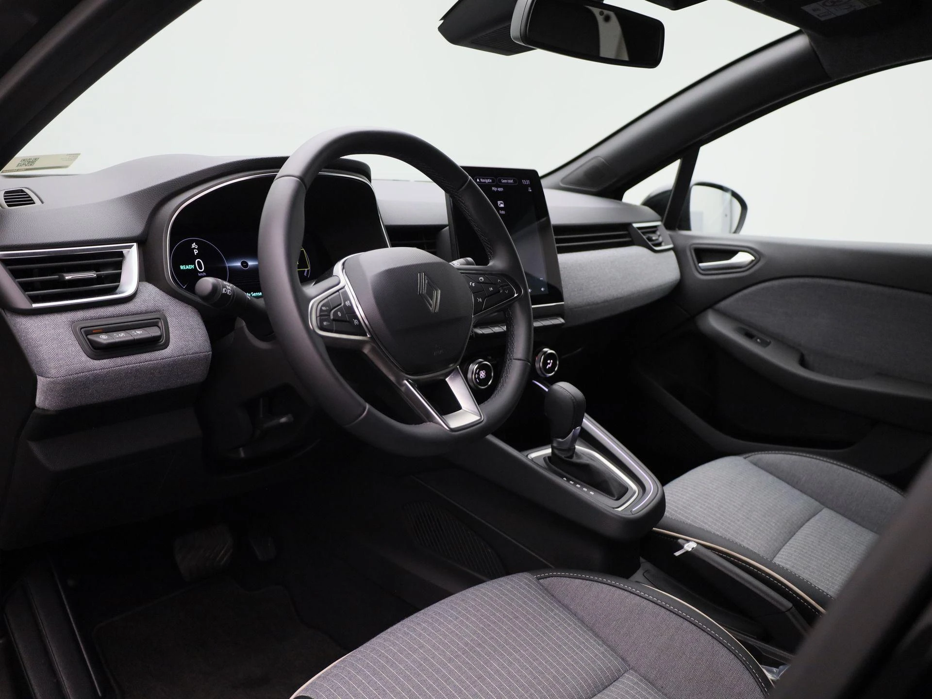 Renault-Clio-image-29