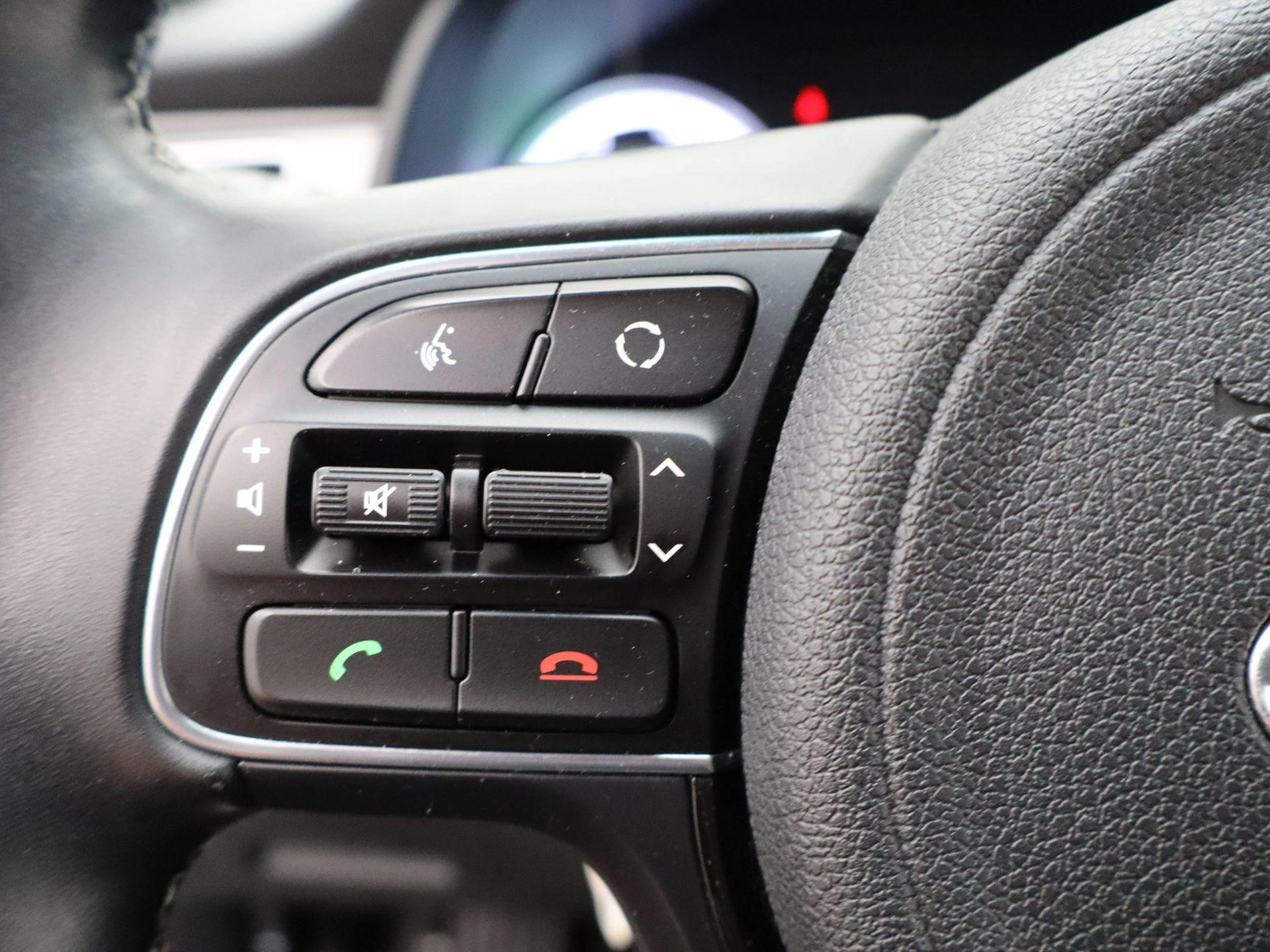 Kia-Niro-image-23