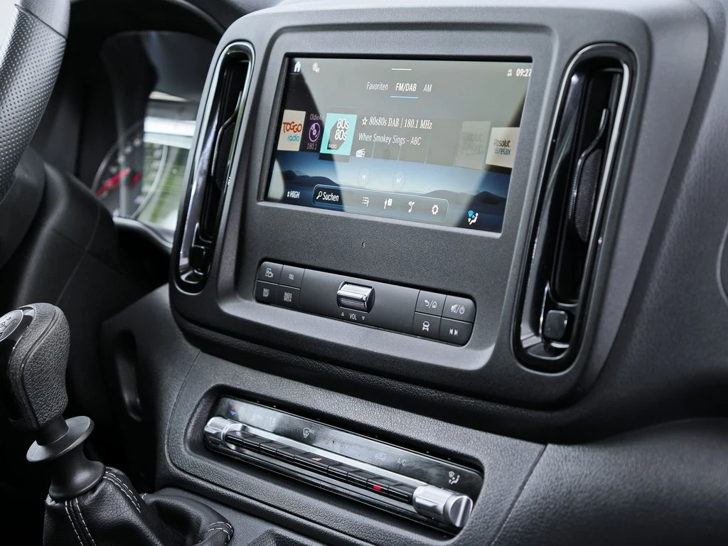 Mercedes-Benz-Vito 116-image-10