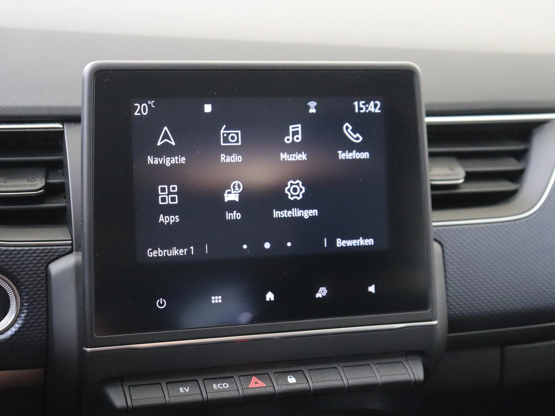 Renault-Arkana-image-15