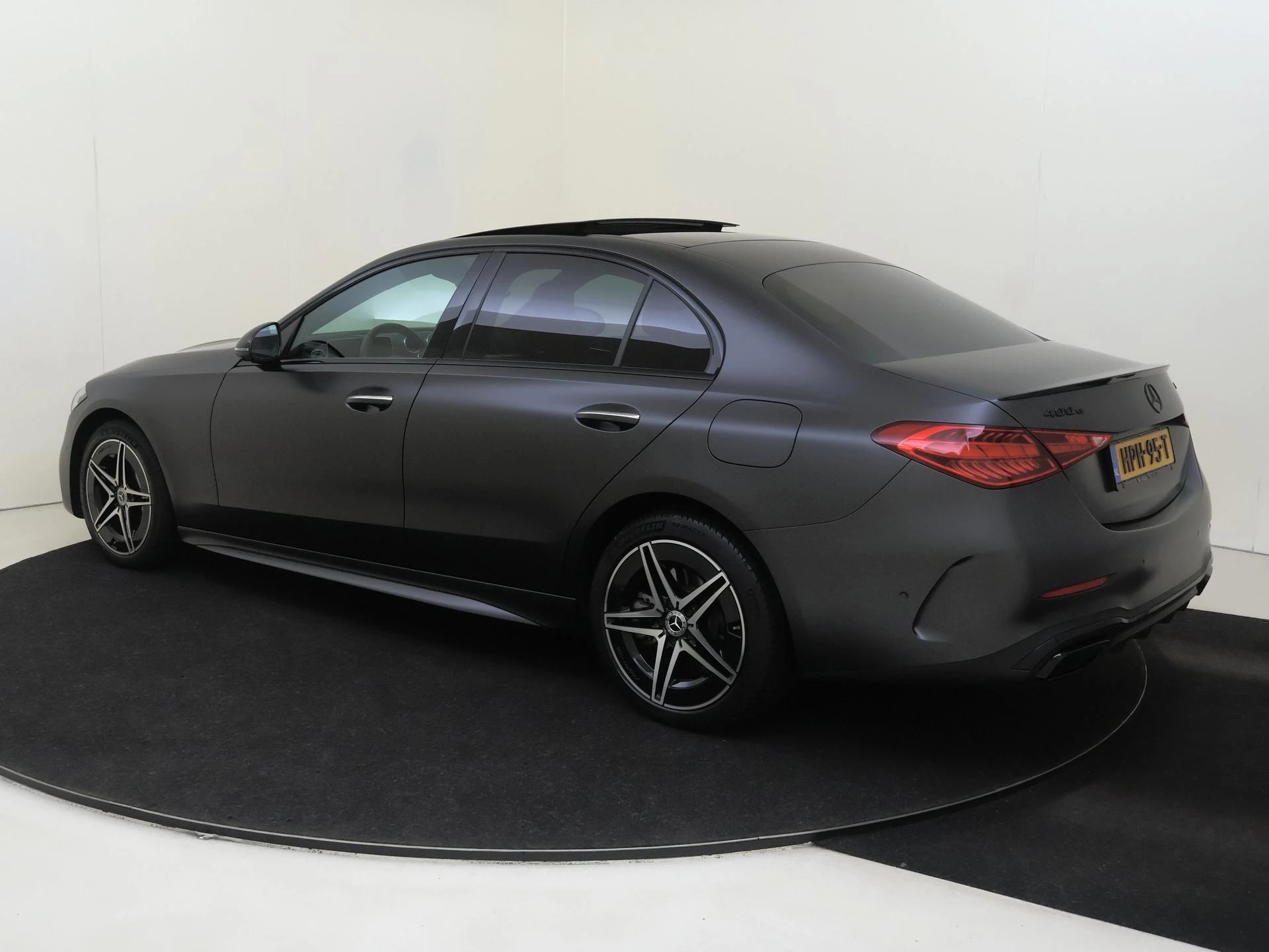 Mercedes-Benz C-Klasse 400 e 4MATIC AMG Line