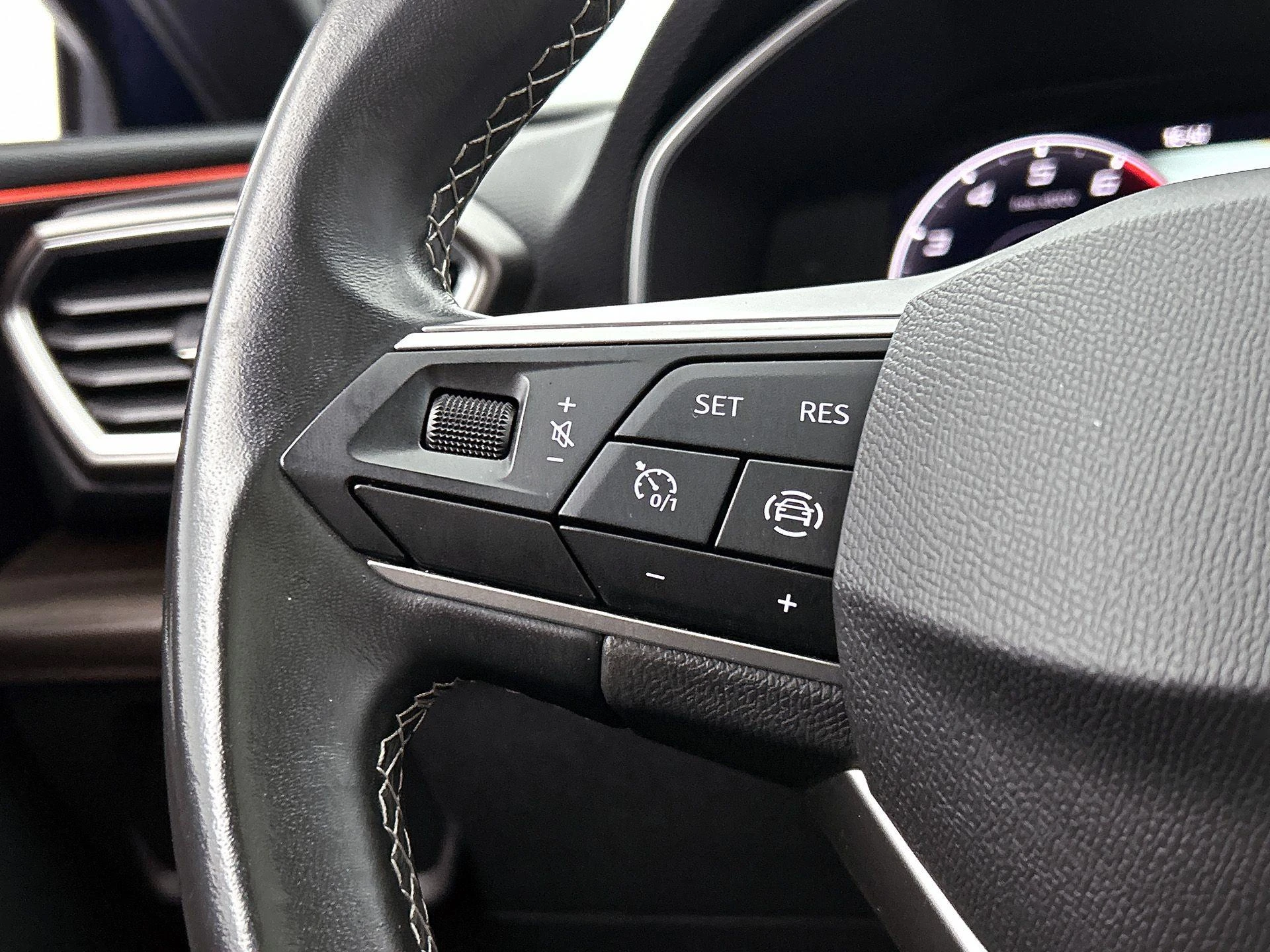 SEAT-Leon-image-5